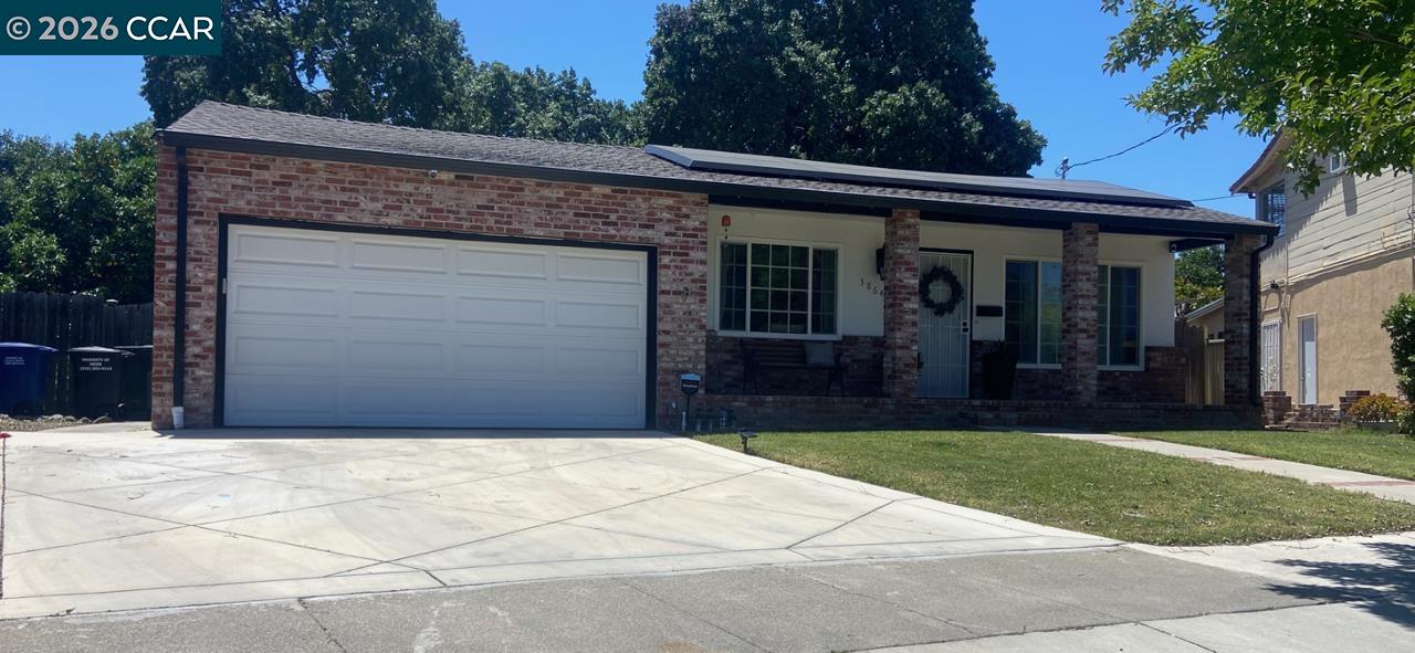 3864 Shasta Cir