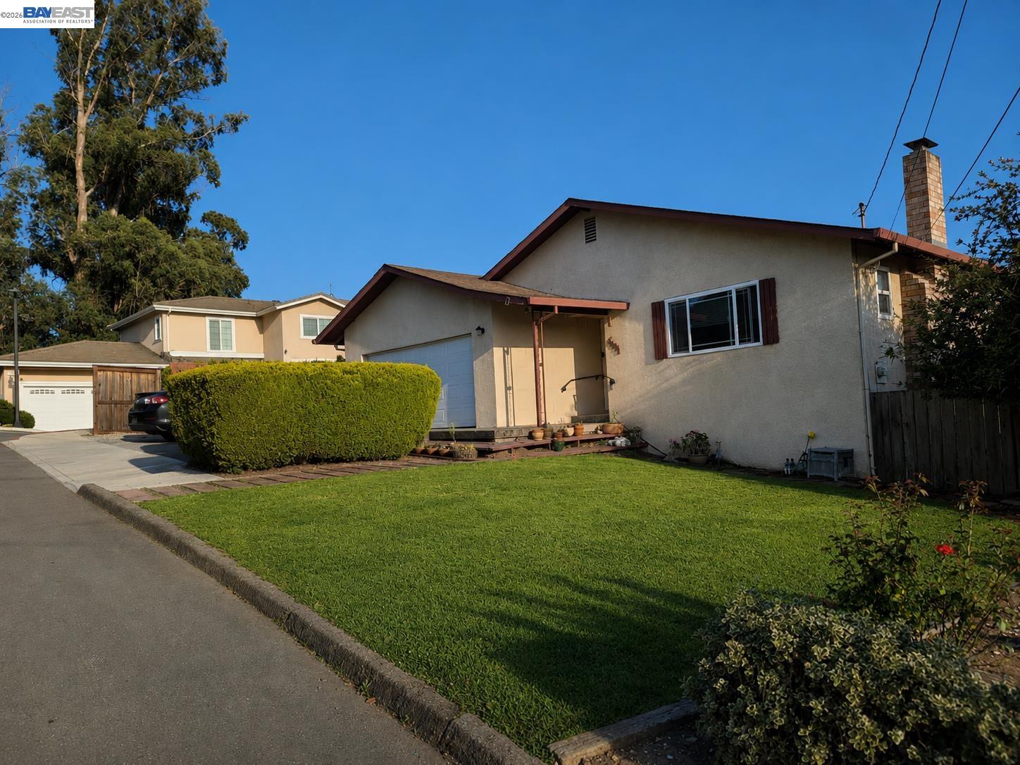 4591 Edwards Ln