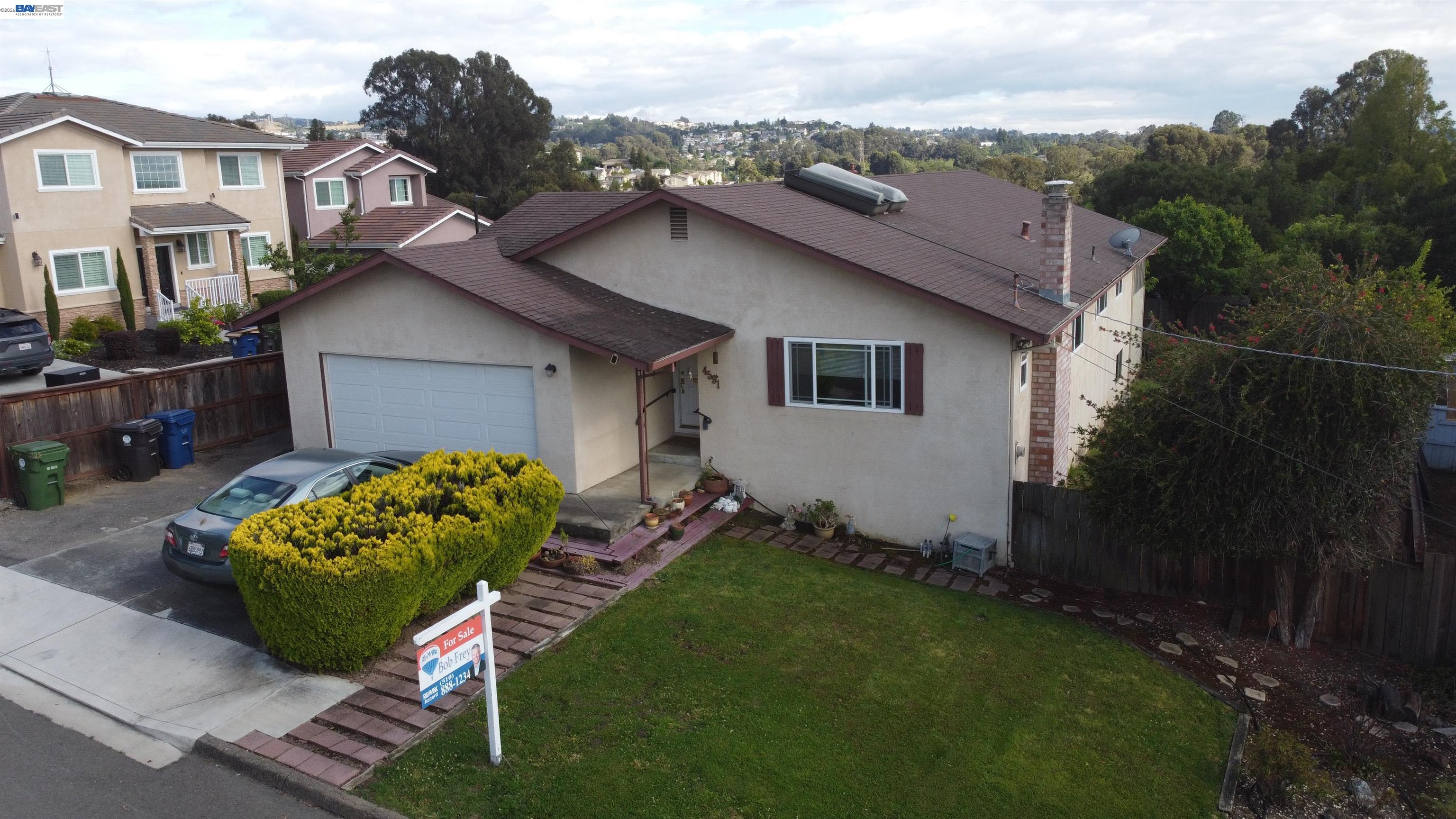 4591 Edwards Ln