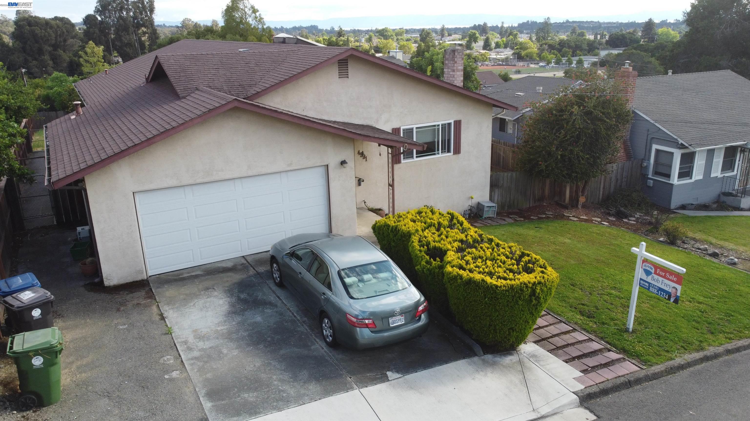 4591 Edwards Ln