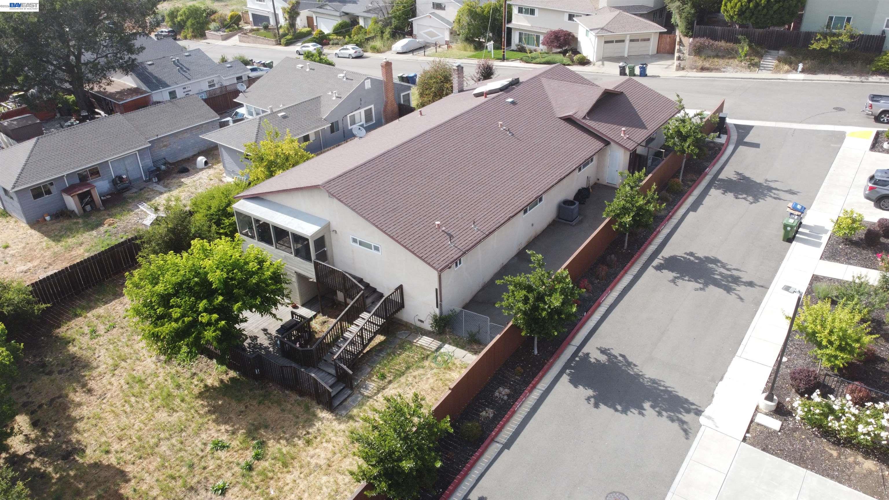 4591 Edwards Ln