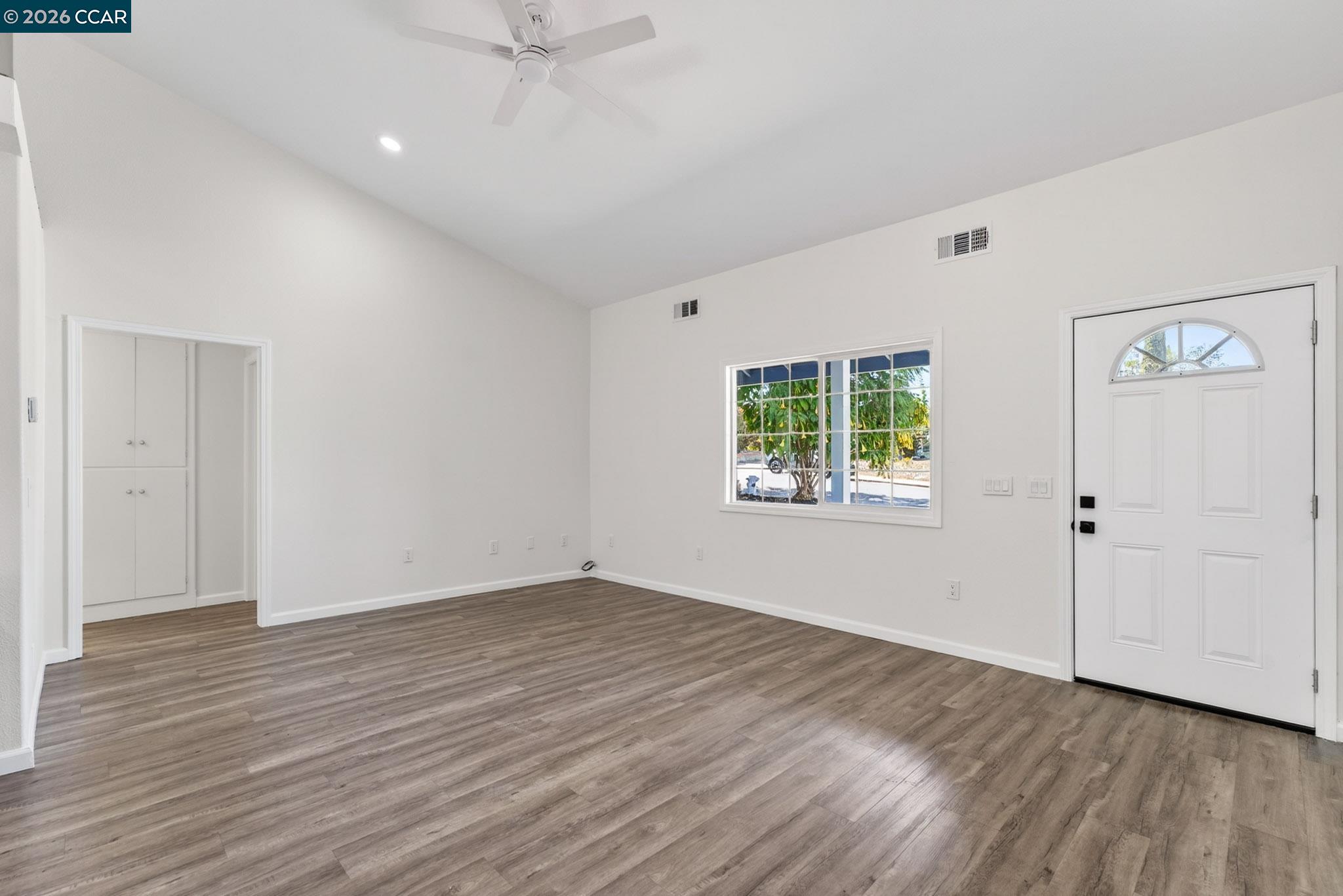 2037 Highland Drive