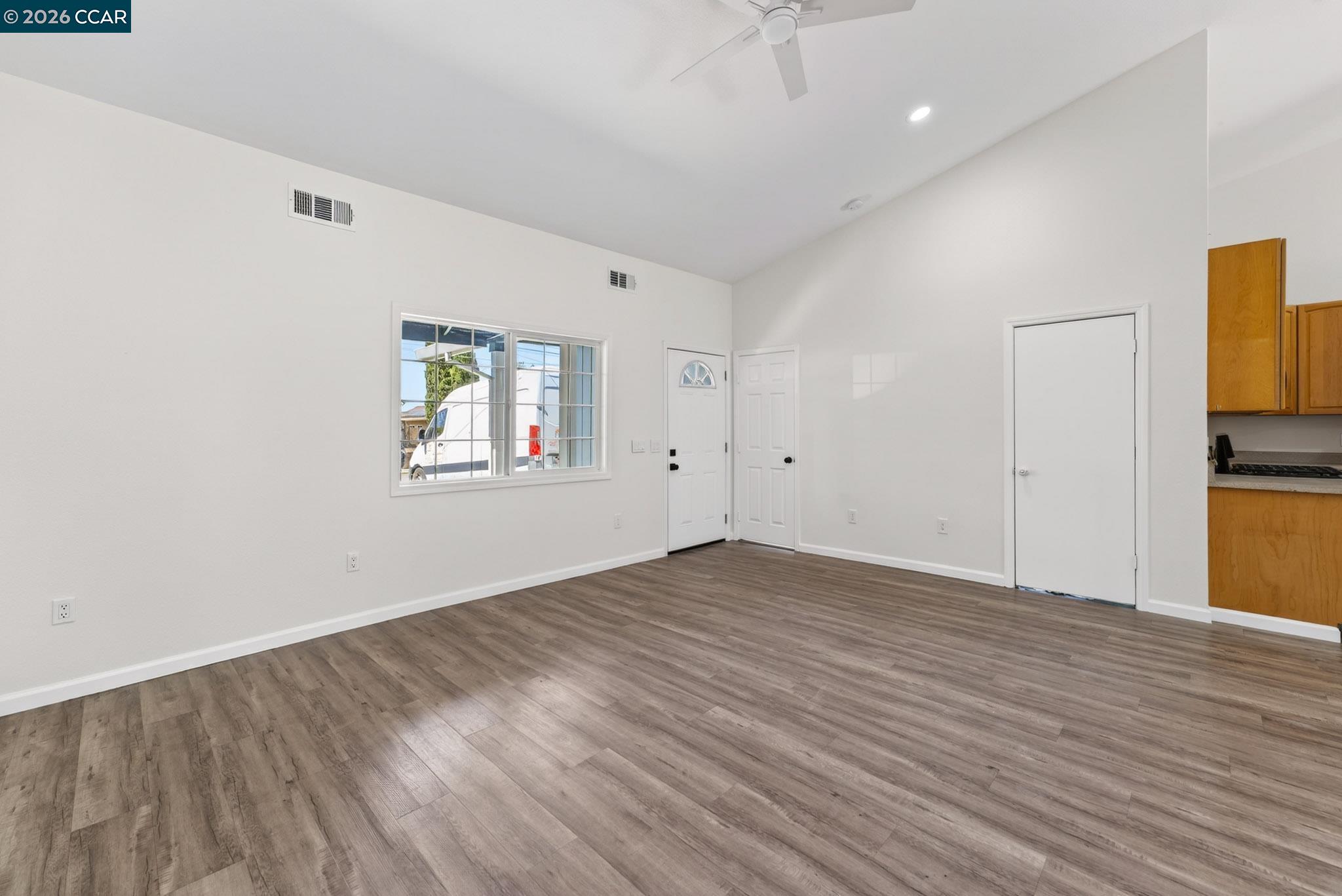 2037 Highland Drive