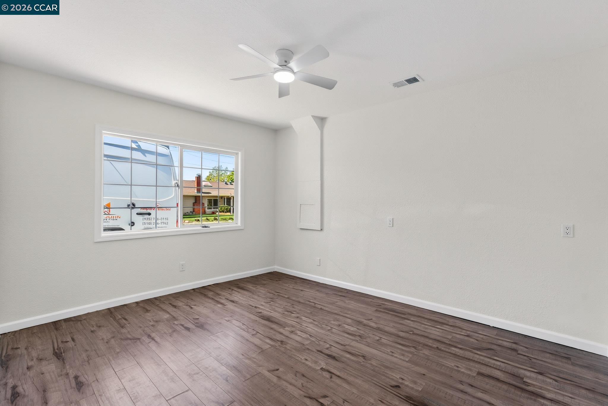 2037 Highland Drive