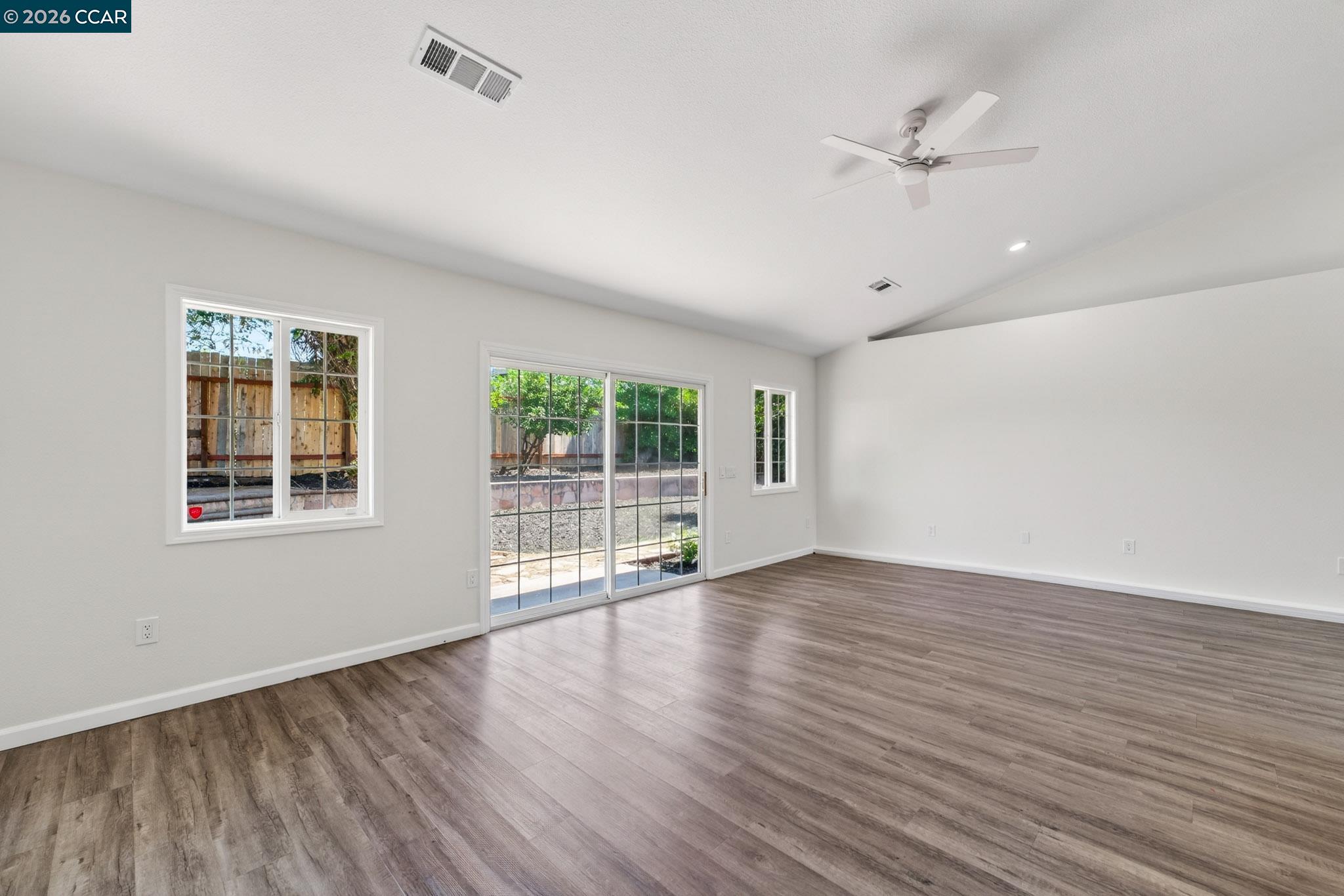 2037 Highland Drive