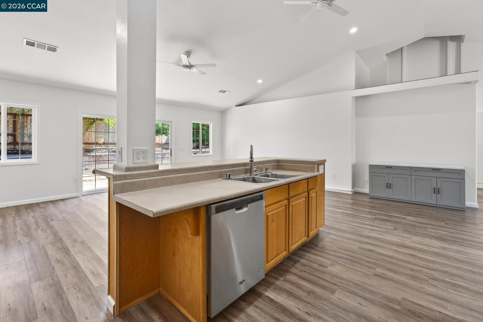 2037 Highland Drive