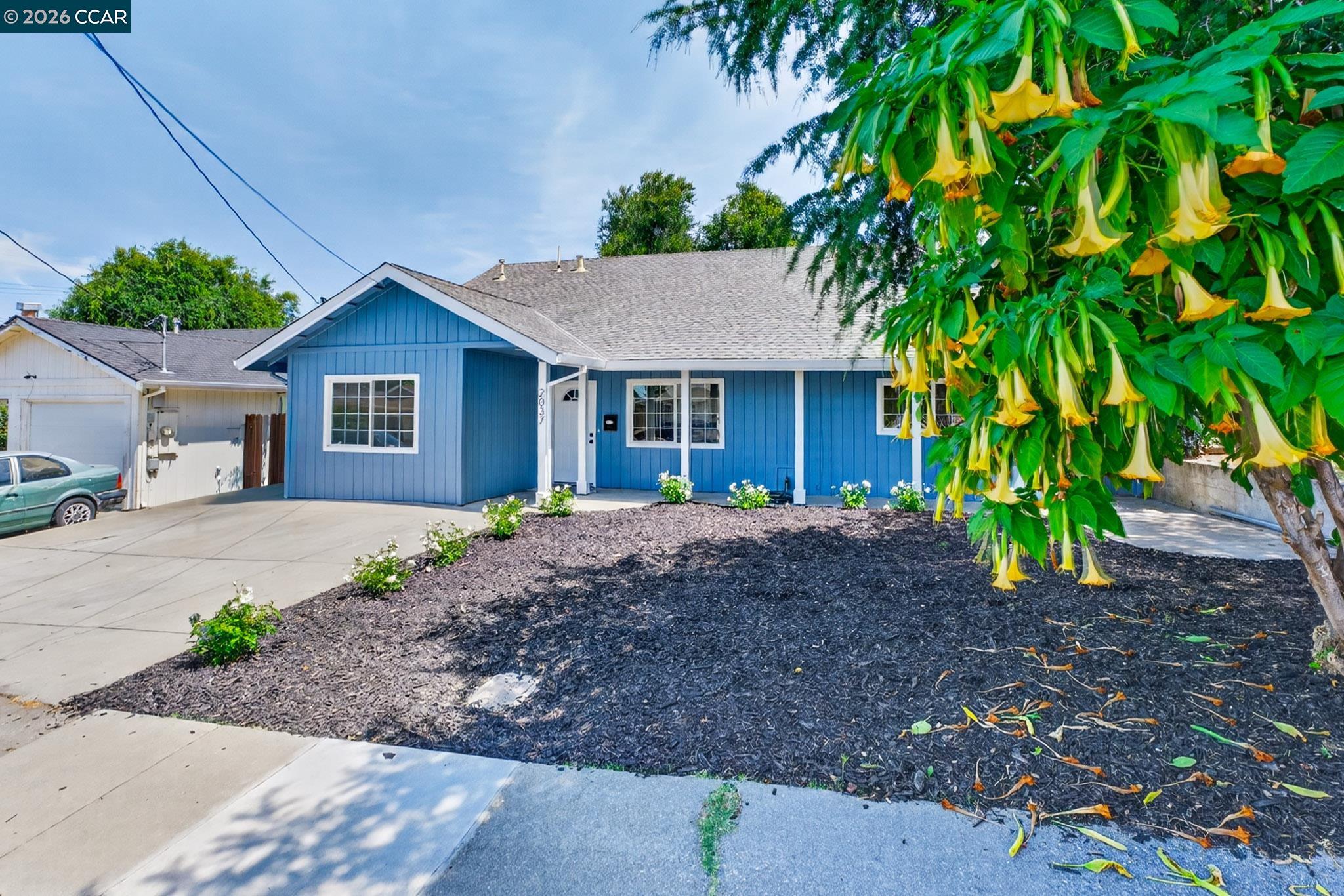 2037 Highland Drive