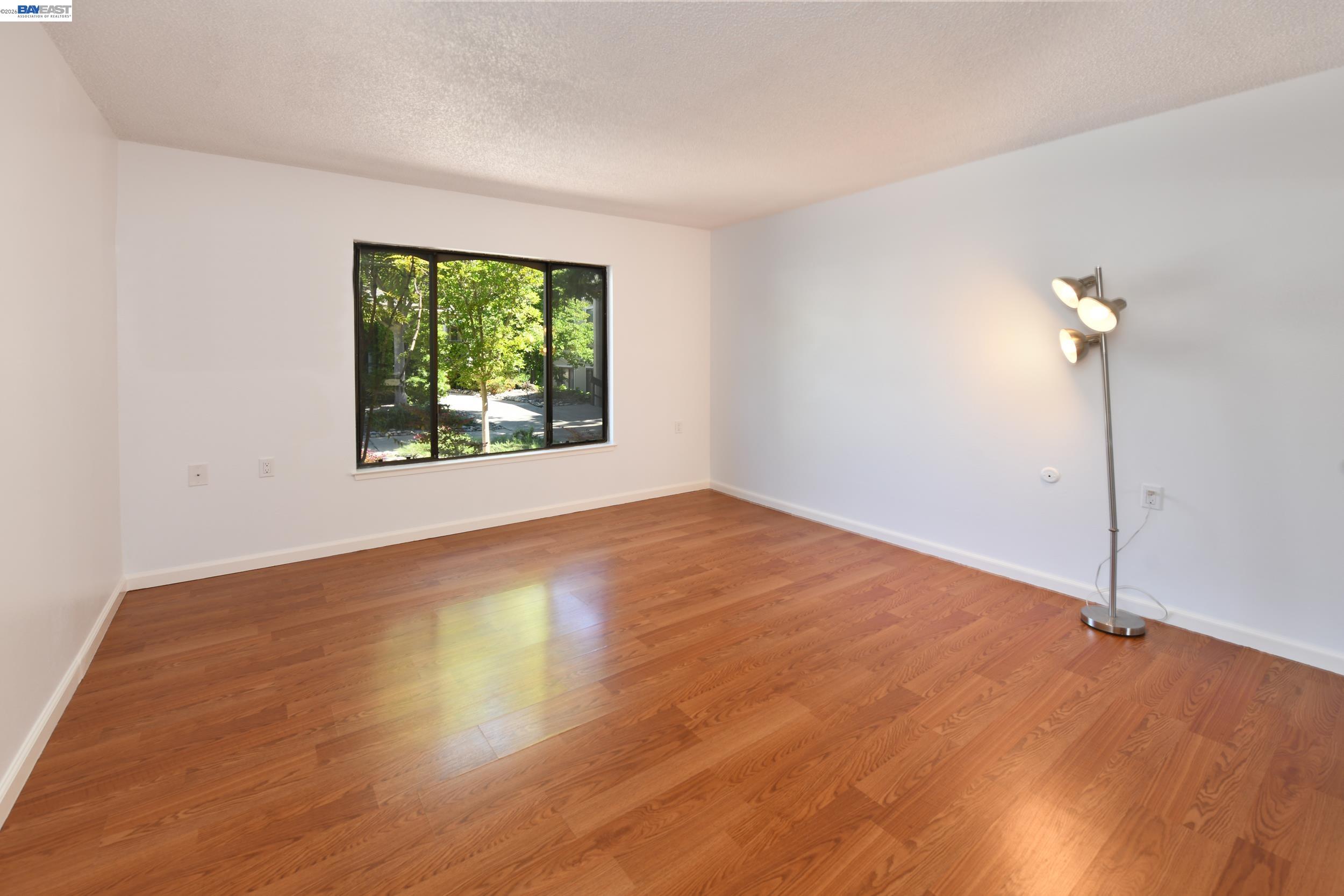 2201 Pine Knoll Dr # 3