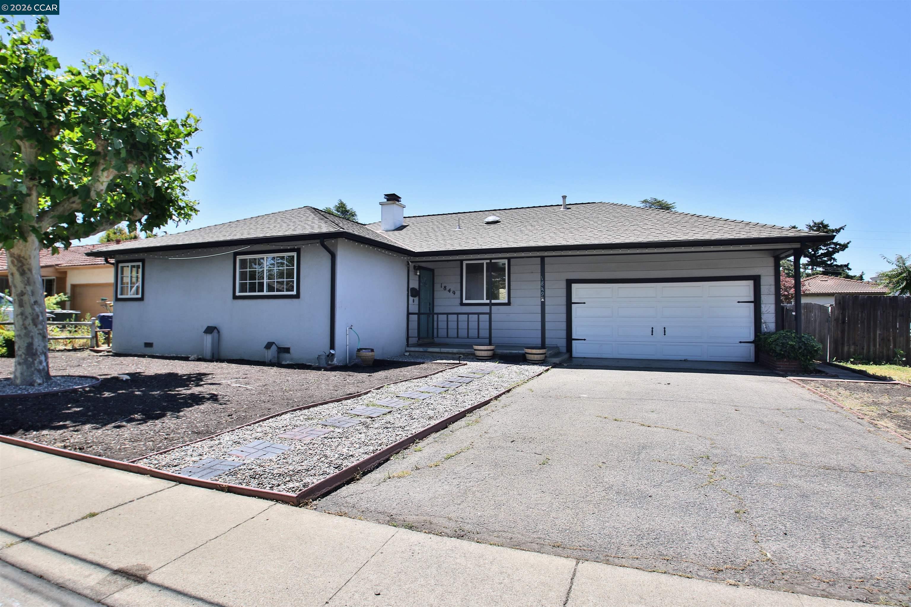 1849 Silverwood Dr