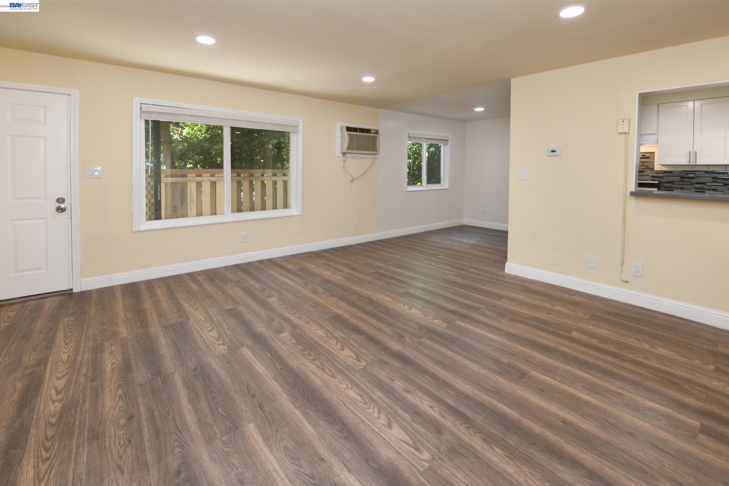 205 Muir Rd