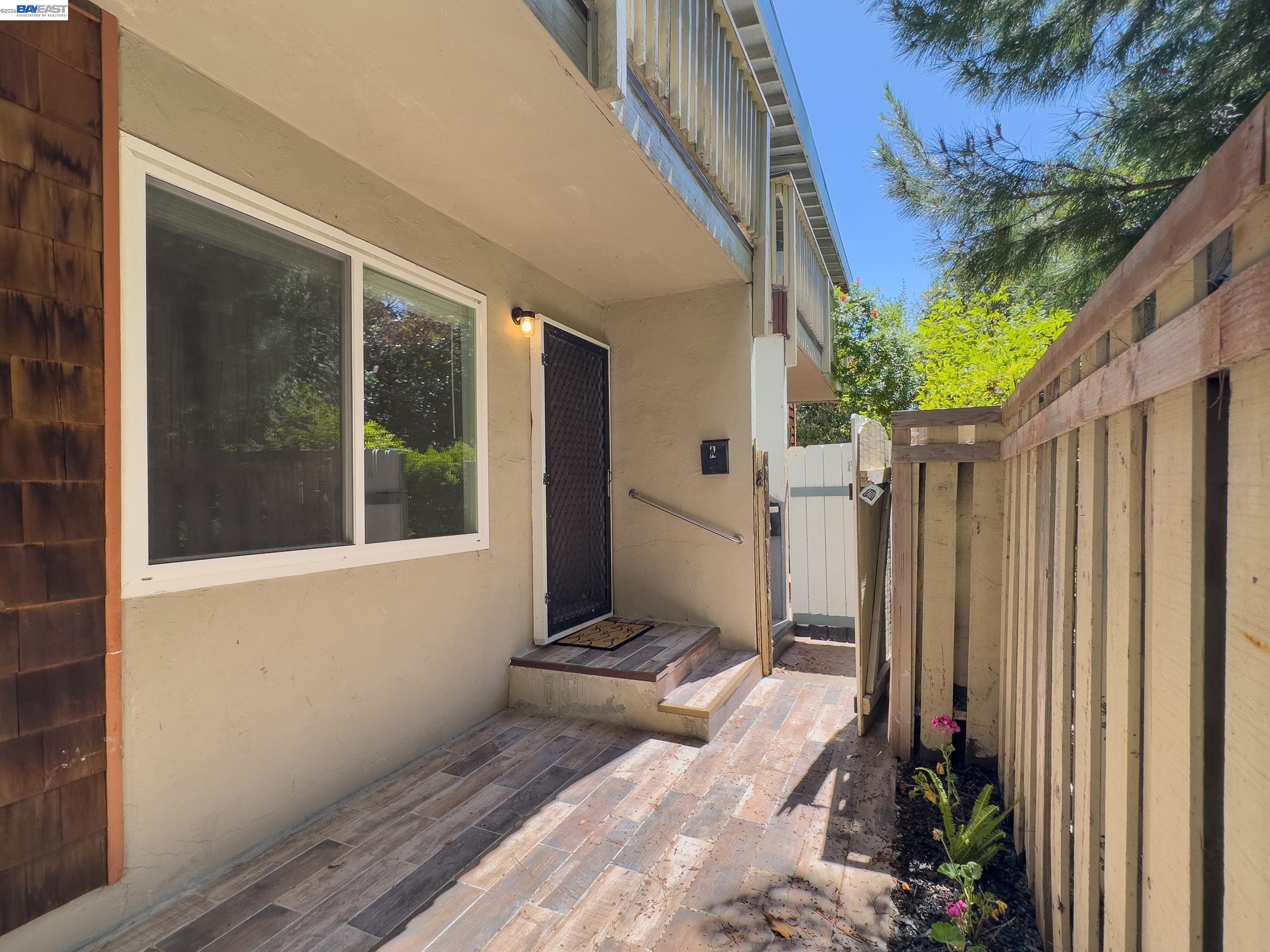 205 Muir Rd
