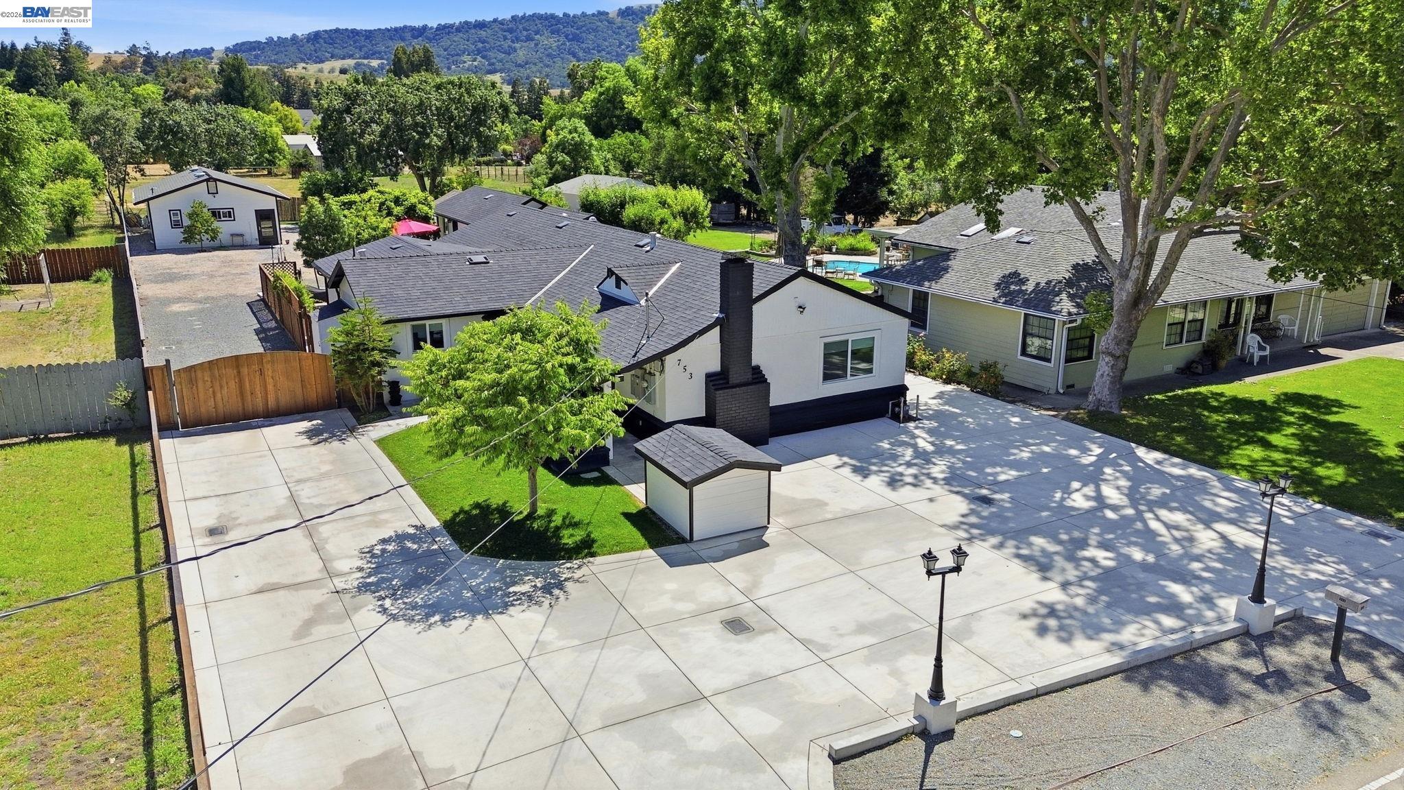 753 Sycamore Rd