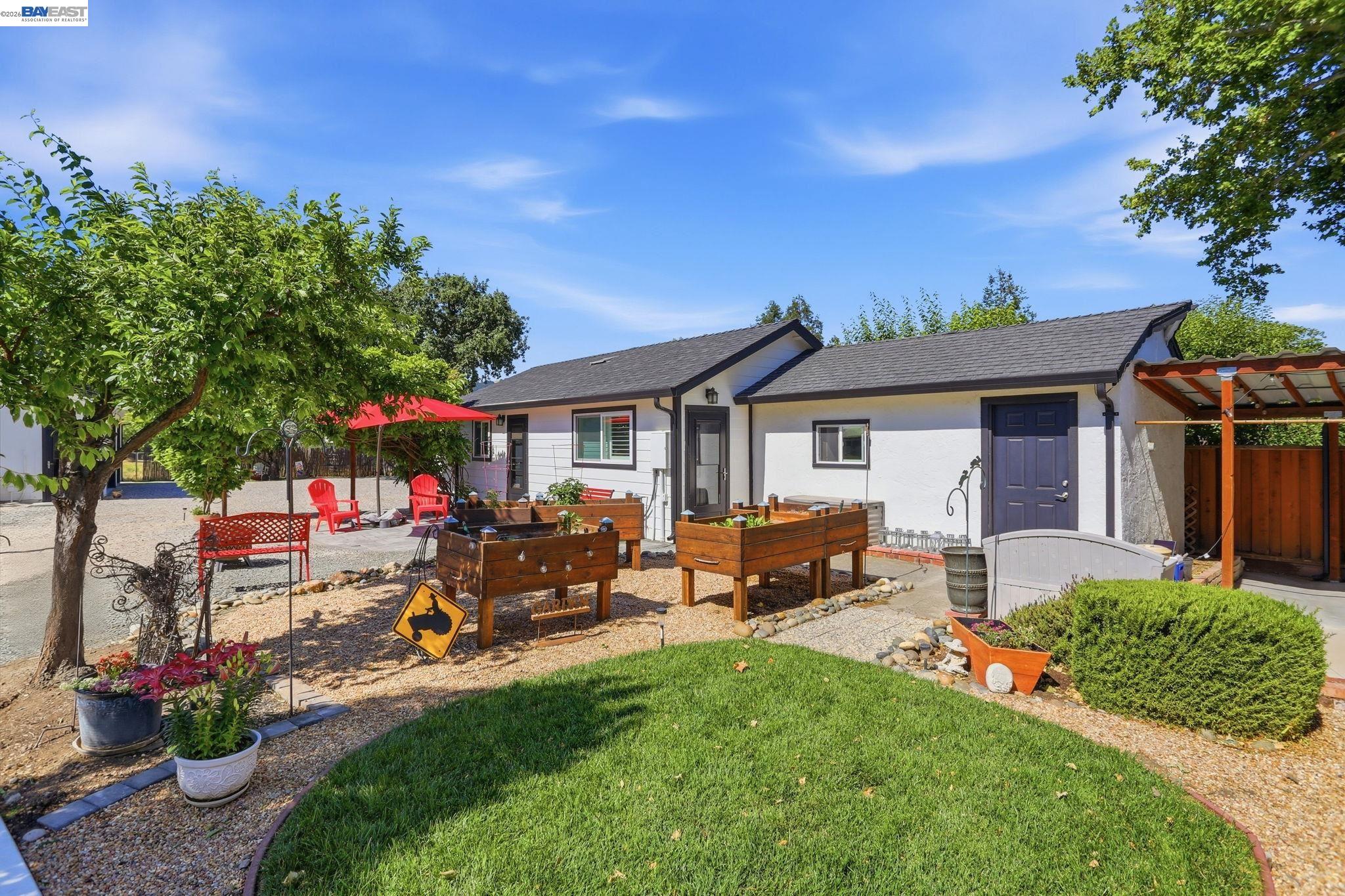 753 Sycamore Rd