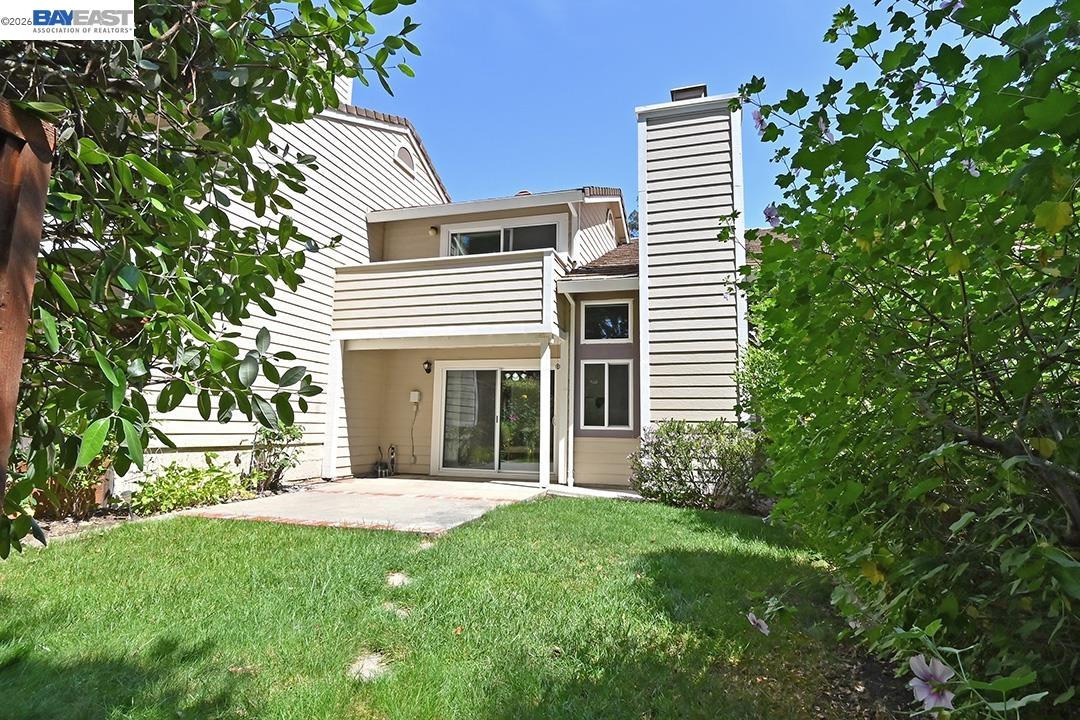 3869 MacGregor Cmn