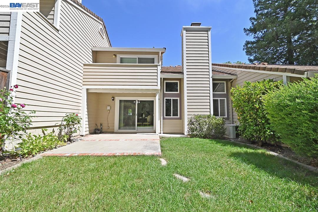 3869 MacGregor Cmn