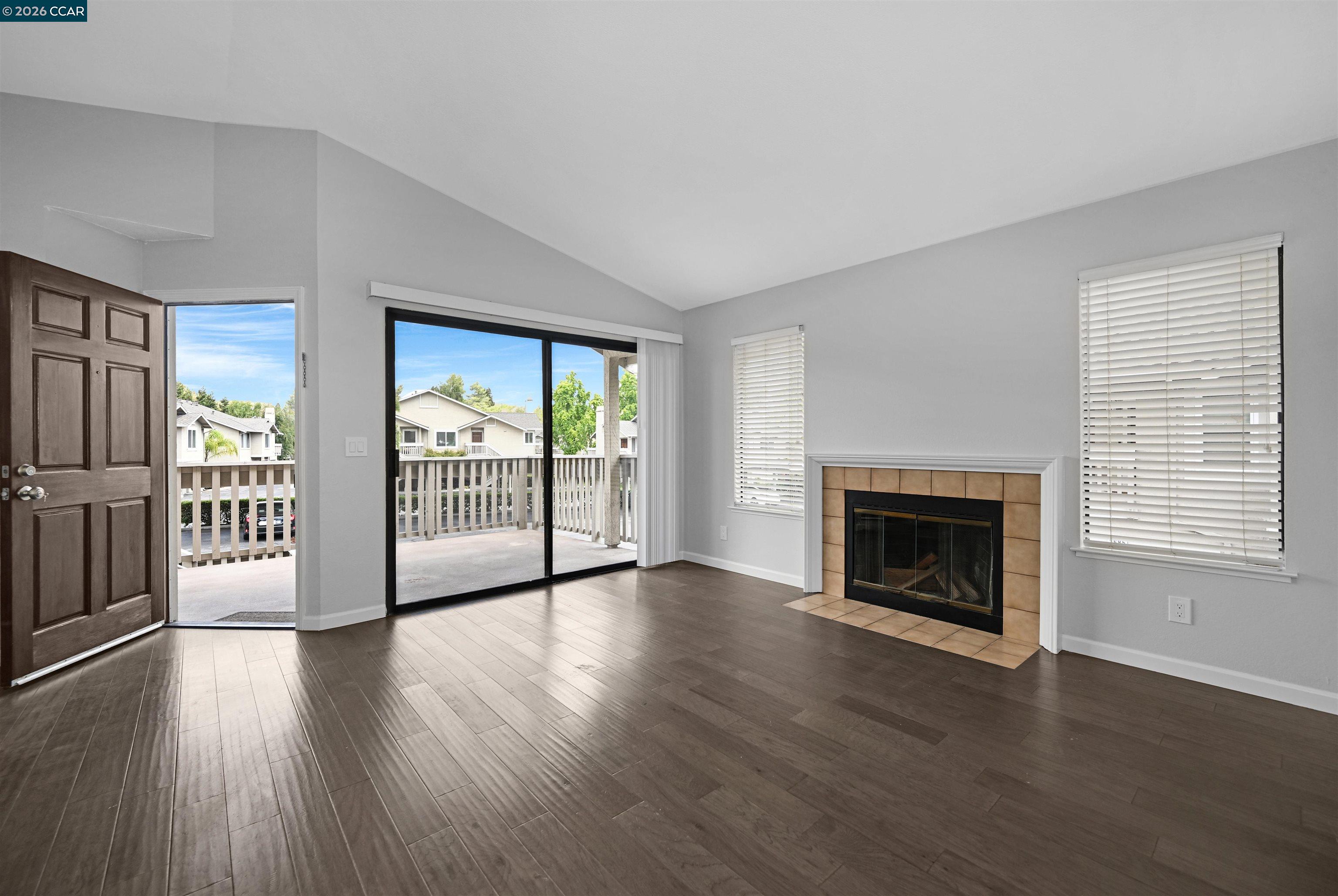 3659 Crow Canyon Rd