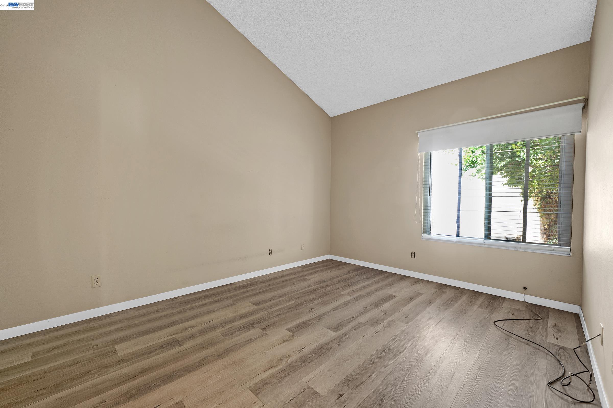 39052 Levi St
