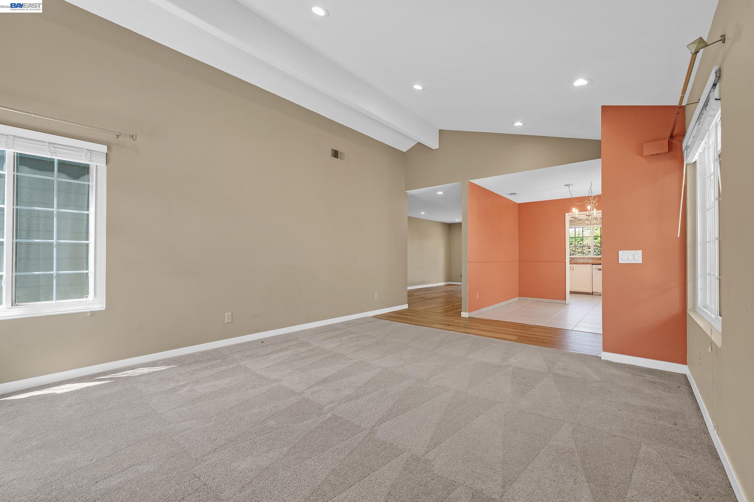 39052 Levi St