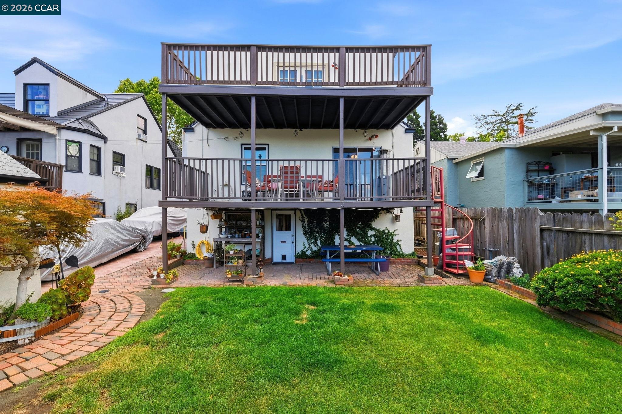 1225 Ulfinian Way