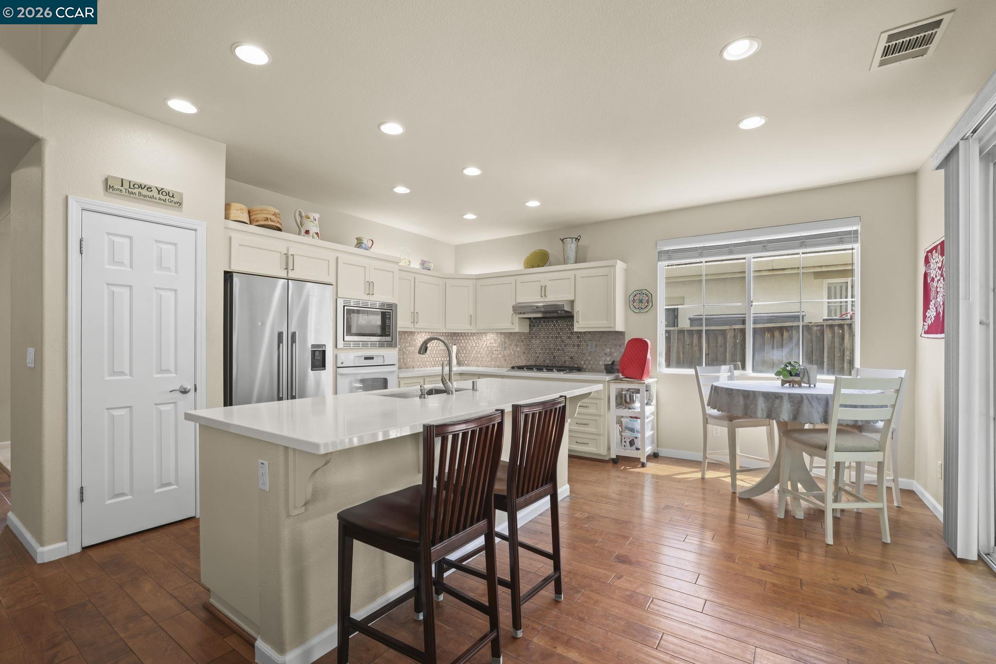 4529 Wagon Trail Way