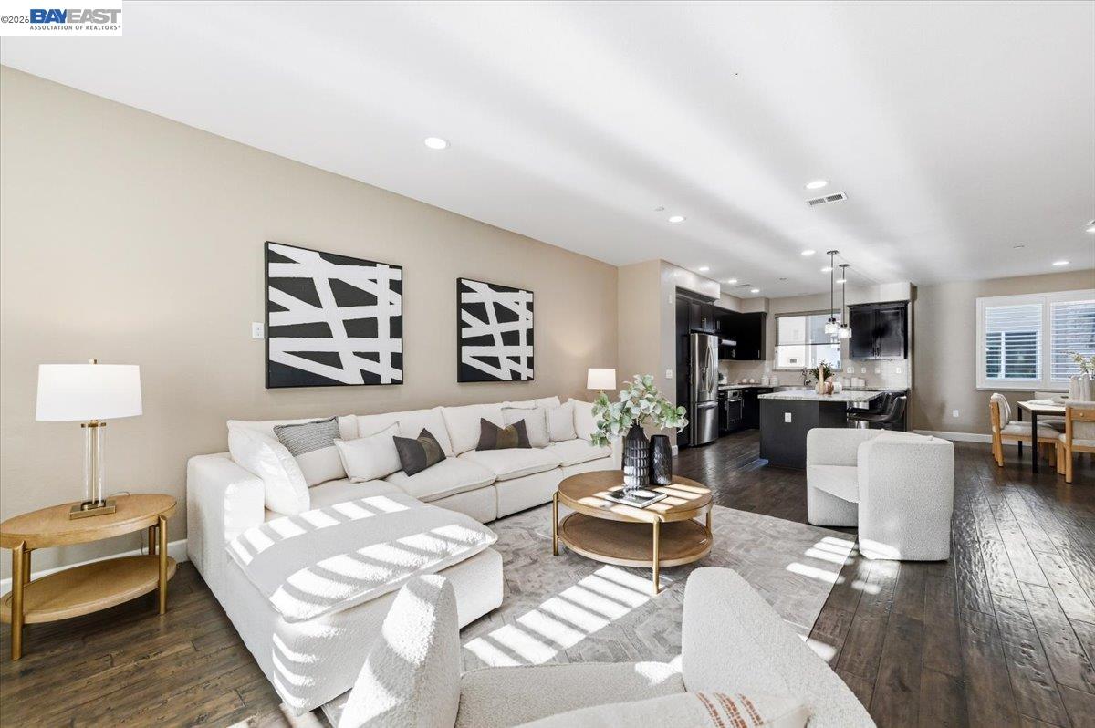 5423 Iron Horse Pkwy
