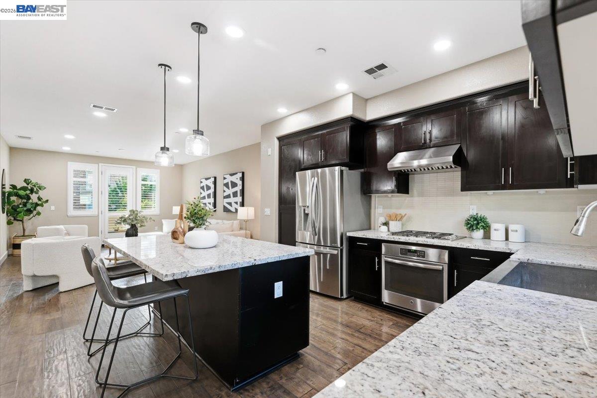 5423 Iron Horse Pkwy