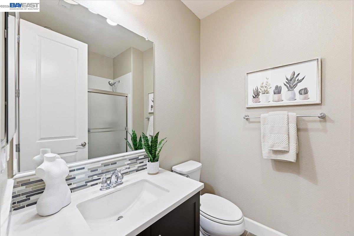 5423 Iron Horse Pkwy
