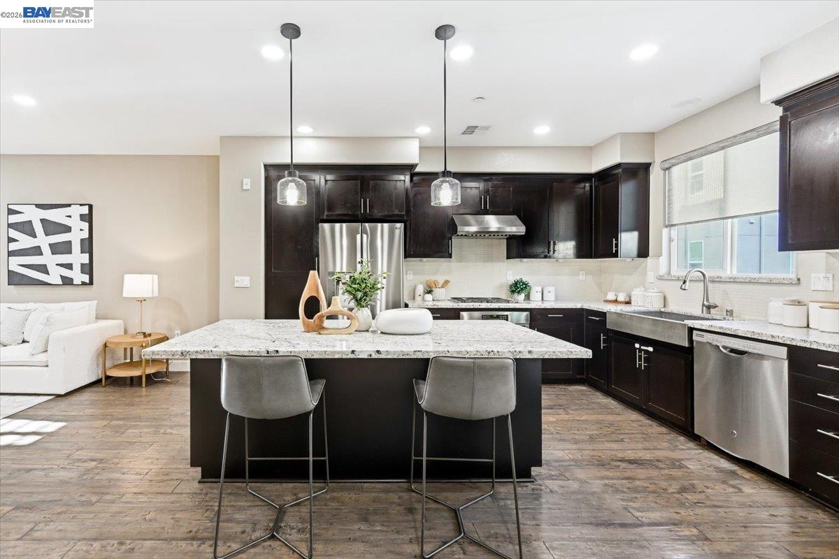 5423 Iron Horse Pkwy