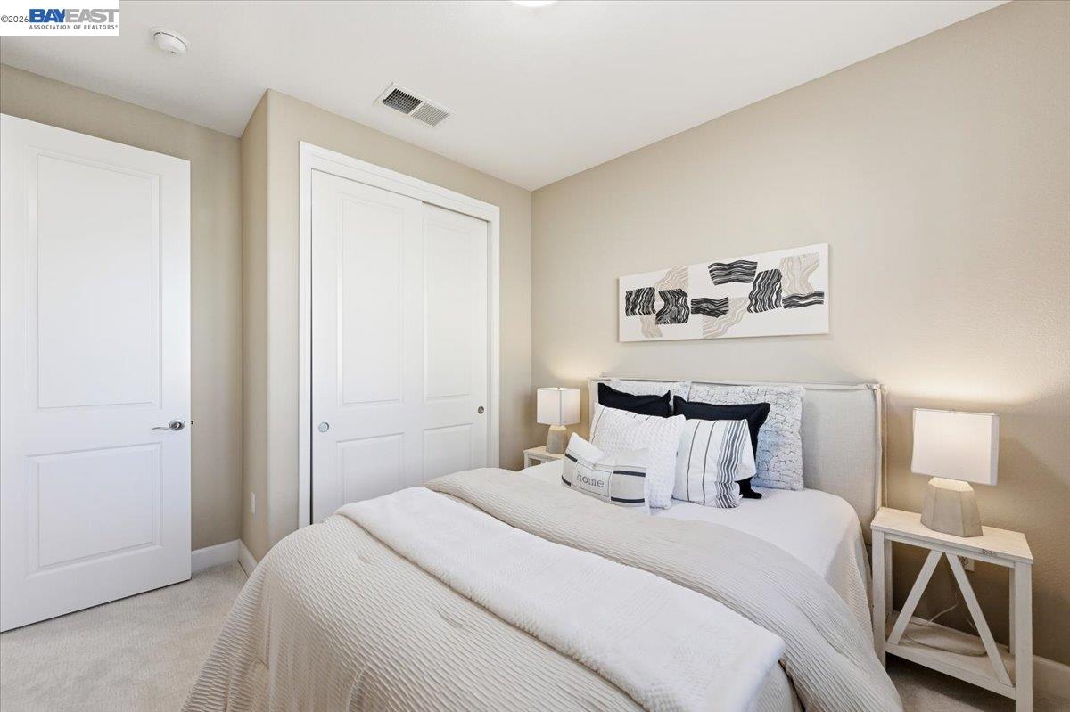 5423 Iron Horse Pkwy