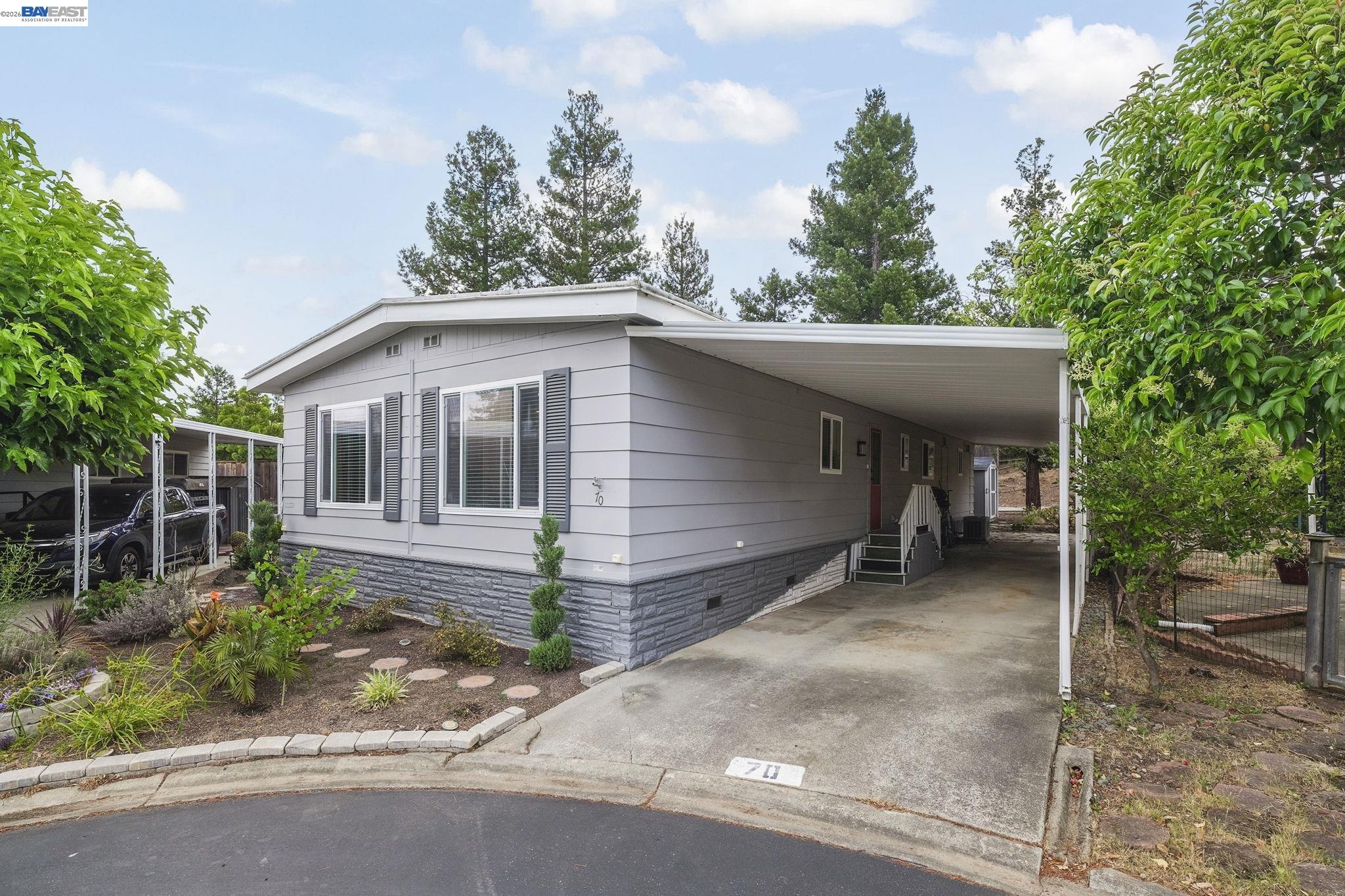 3231 Vineyard Ave., #70 # 70