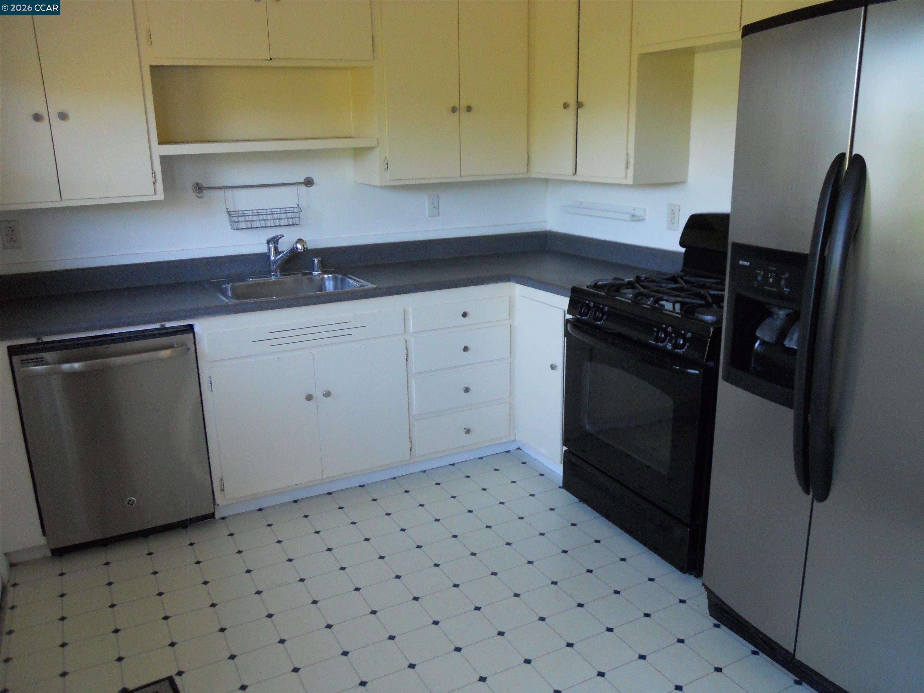 3690 Sundale unit 2