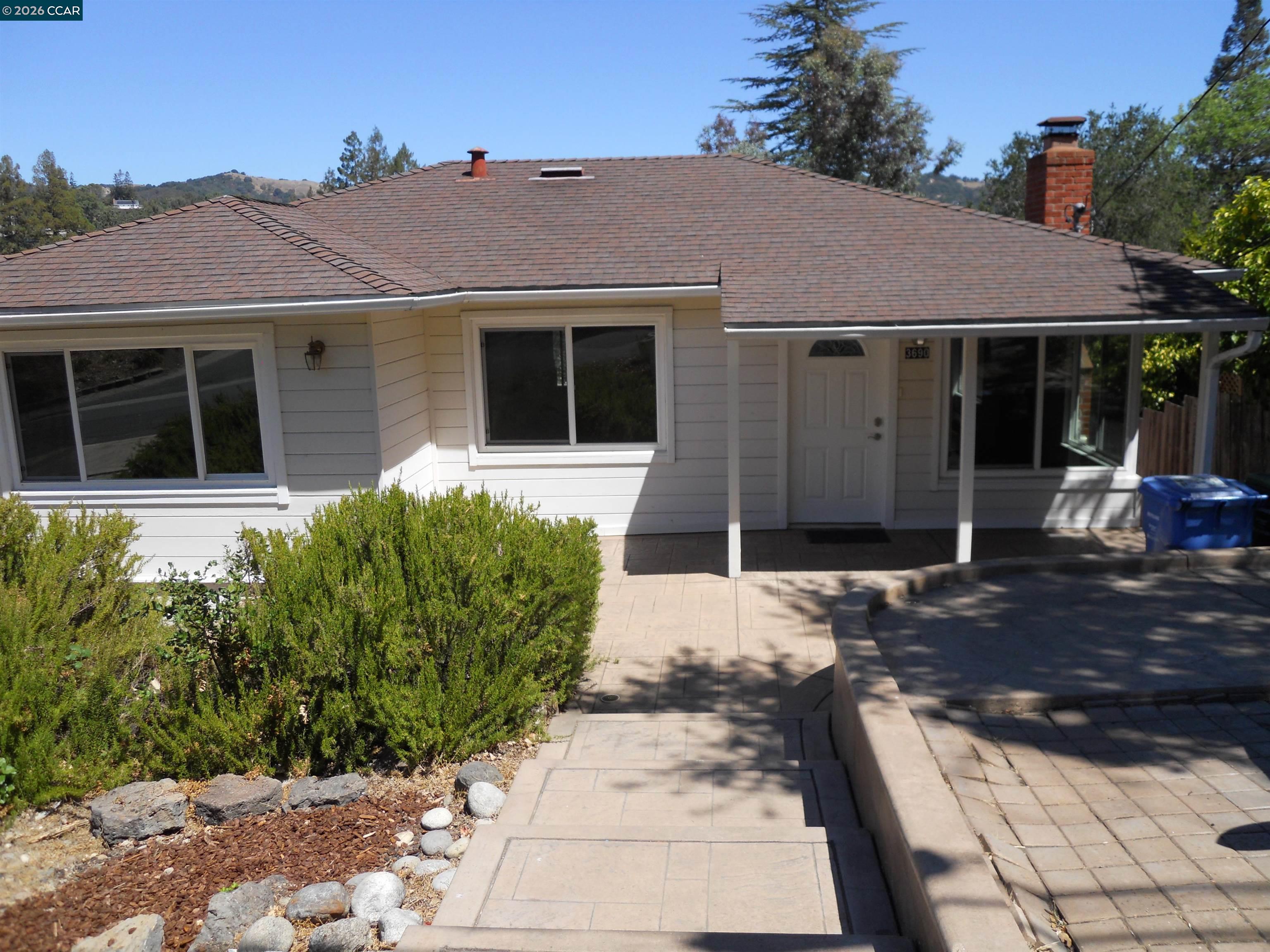 3690 Sundale unit 2