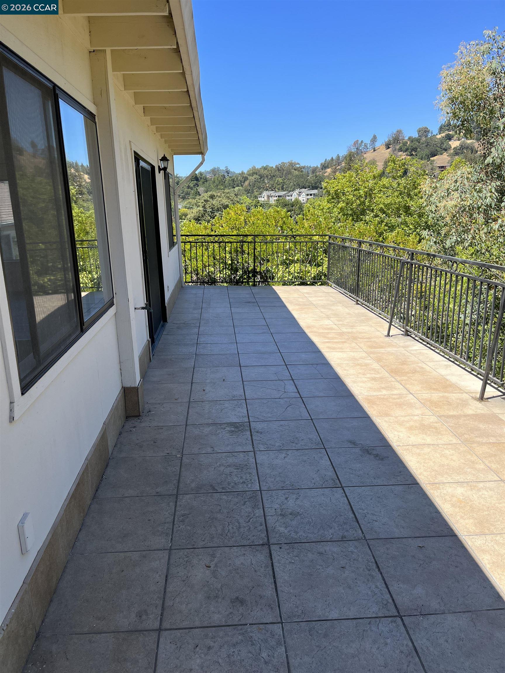 3690 Sundale unit 2