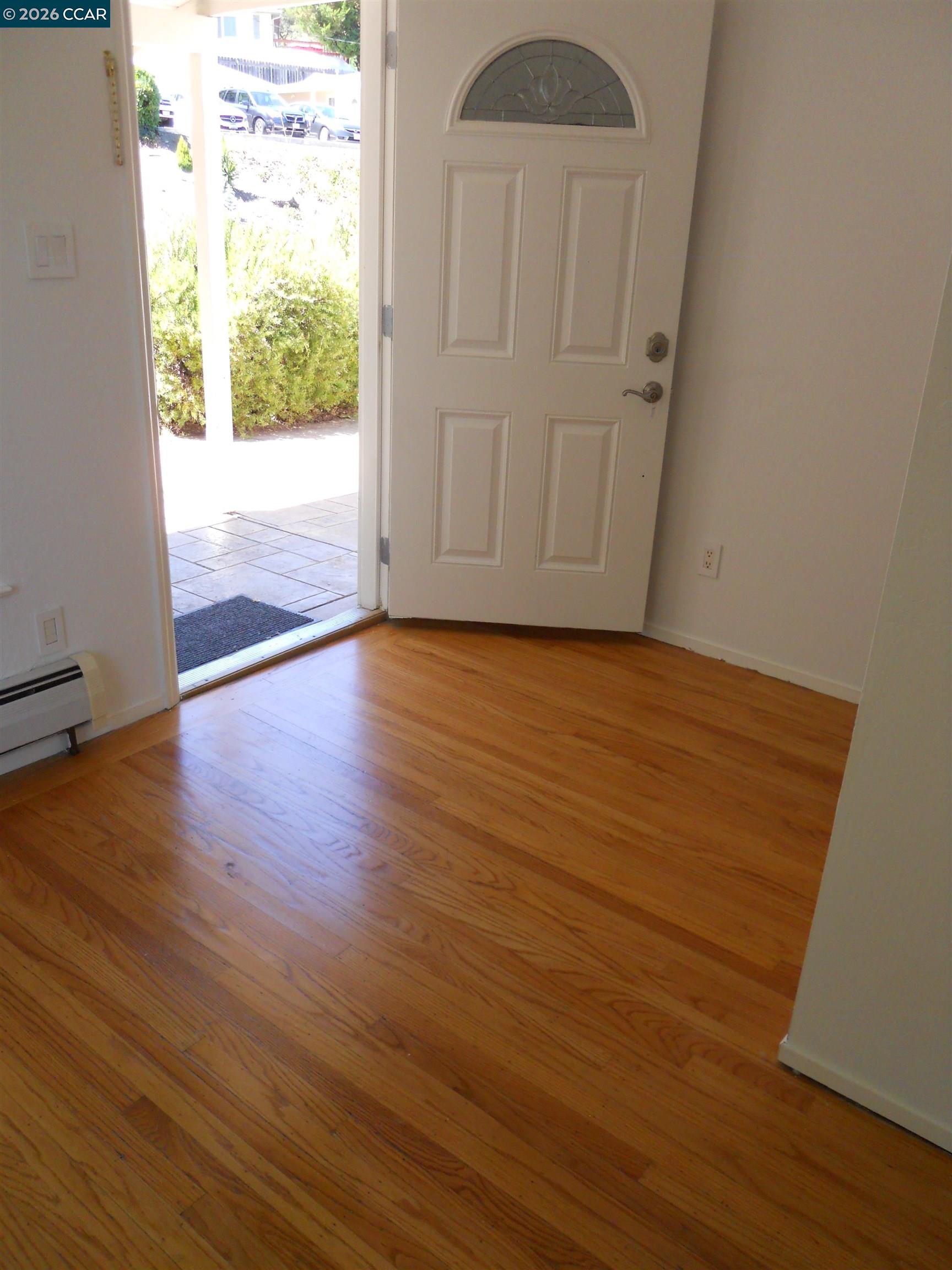 3692 Sundale