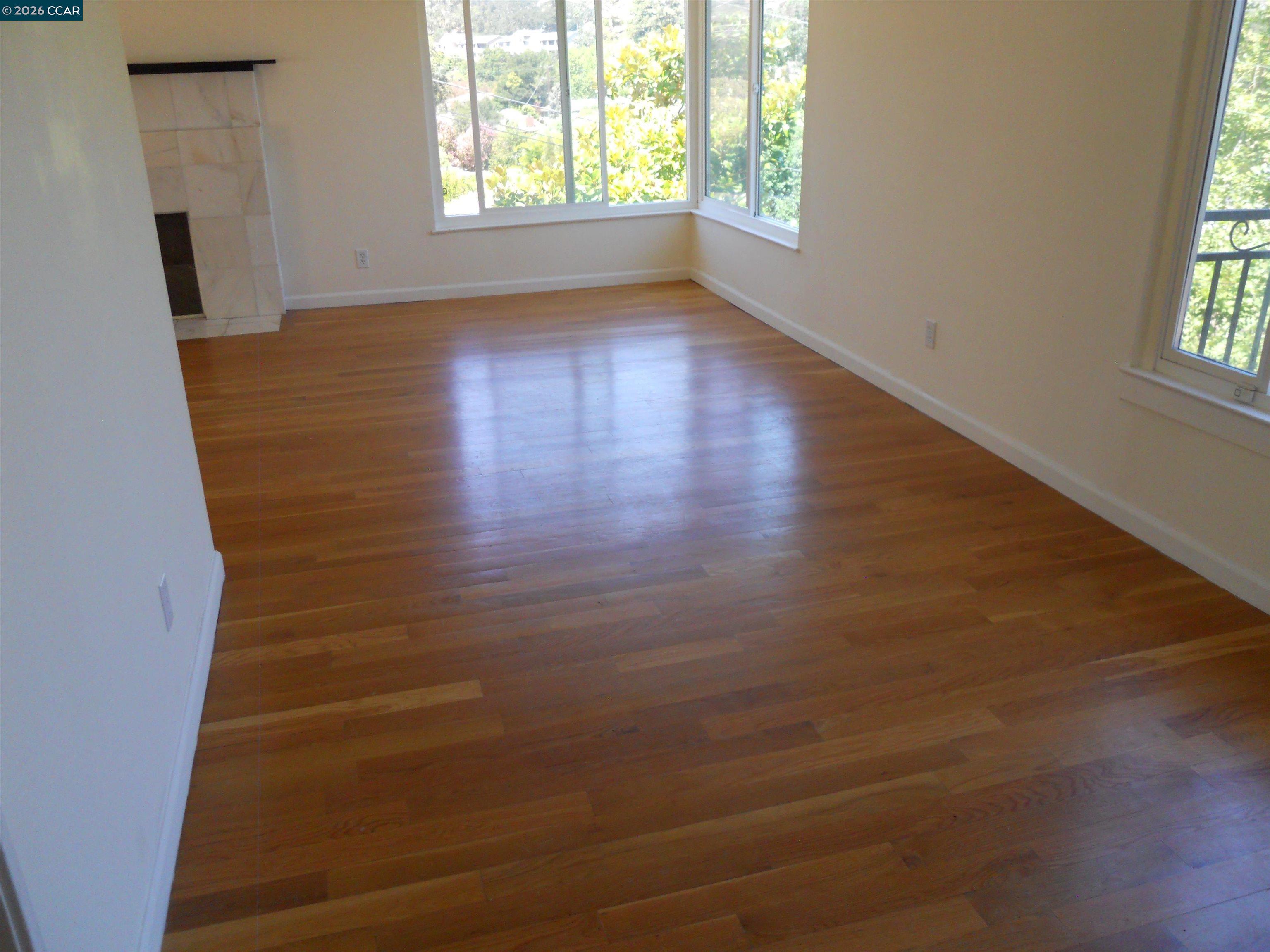 3692 Sundale