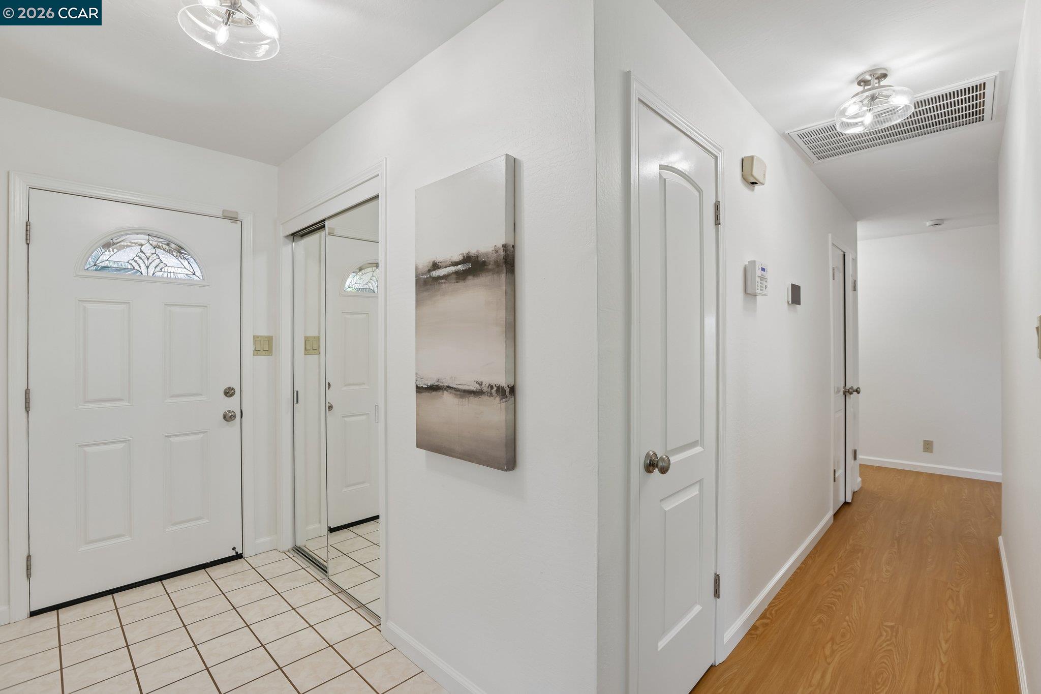 8 Bristol Ct