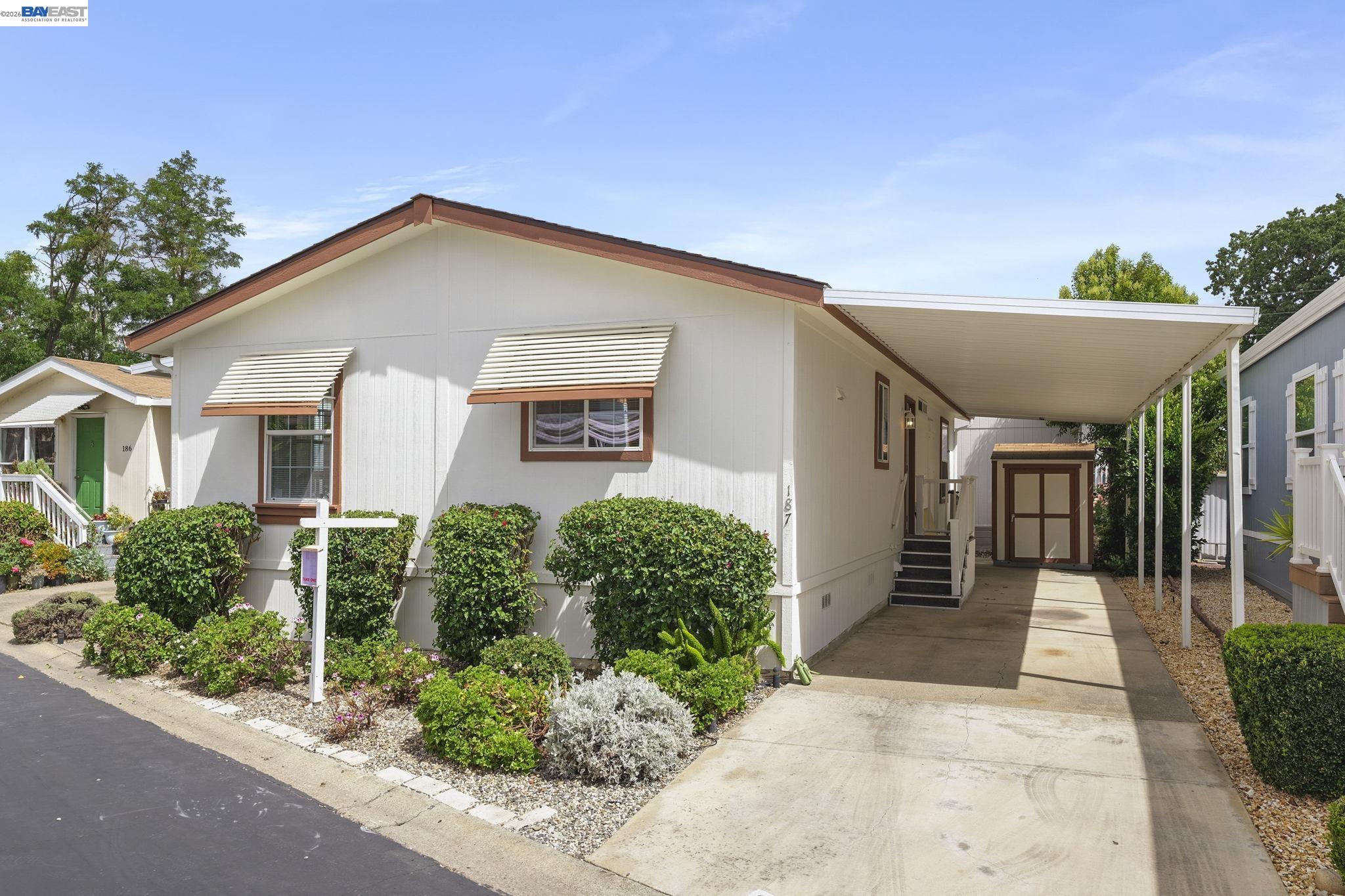3263 Vineyard Ave., #187 # 187