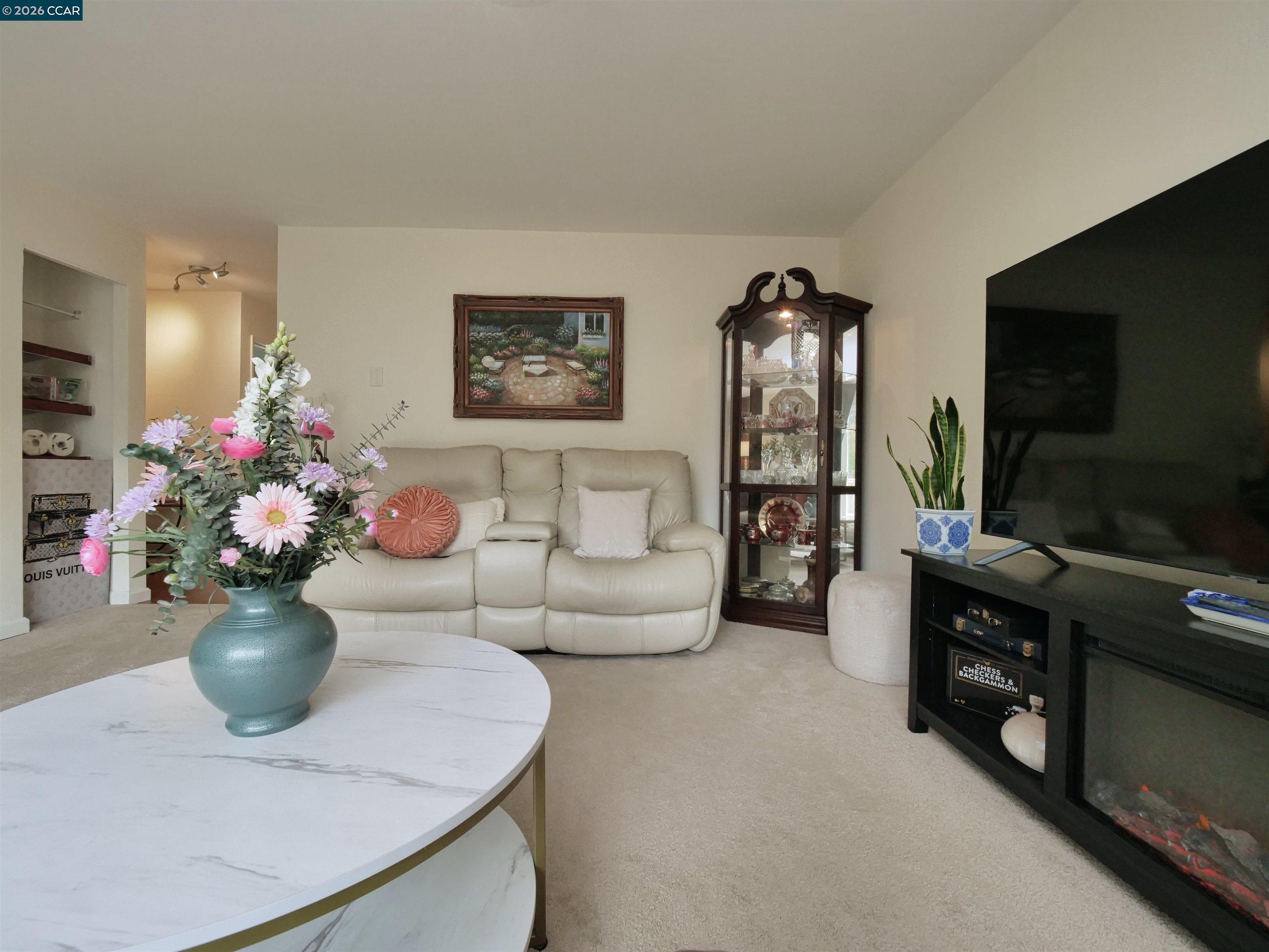 2180 Geary Rd # 20