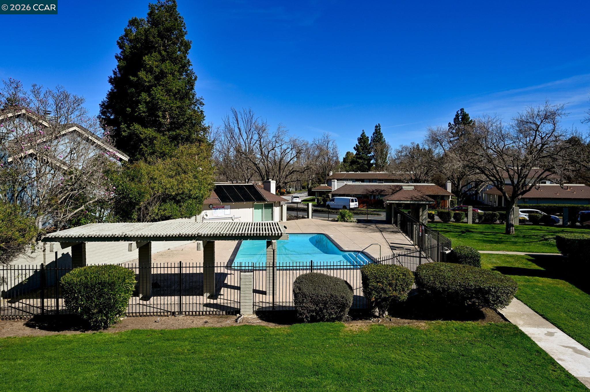 825 Oak Grove Rd # 16