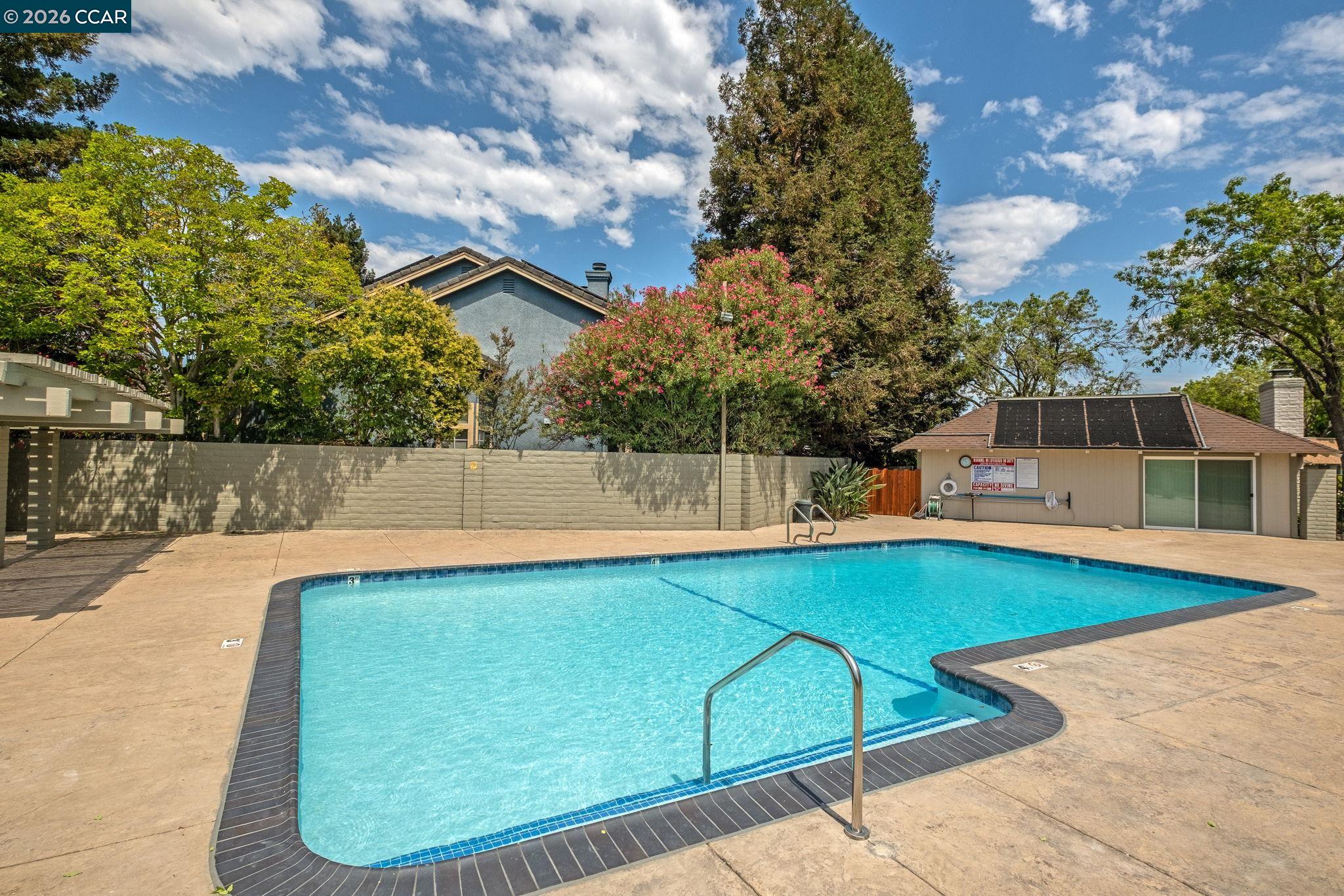 825 Oak Grove Rd # 16