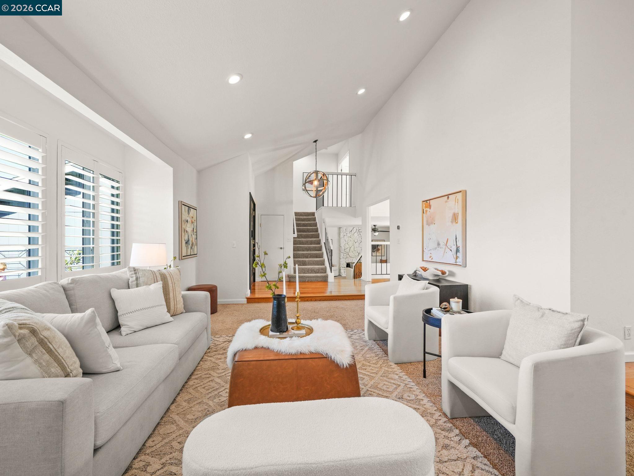 32 Atchinson Stage Court