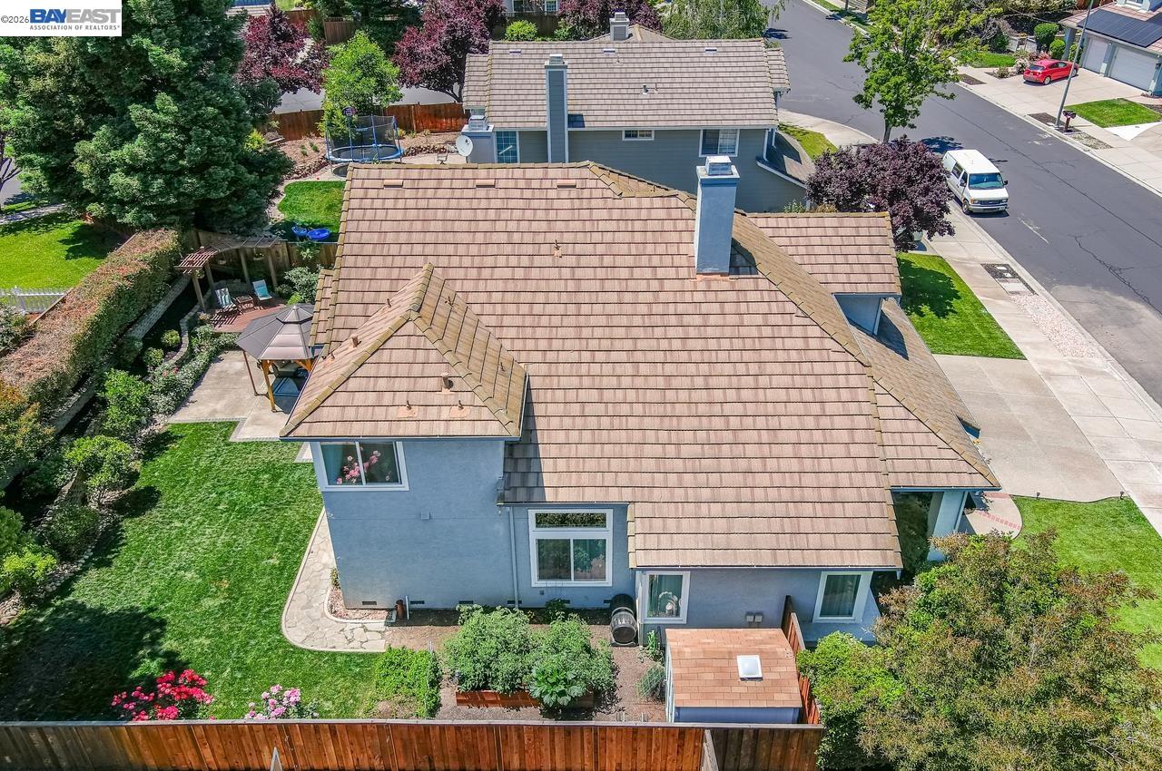 3837 Hillside Ave