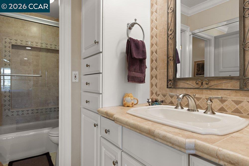 3064 Rossmoor Parkway # 3