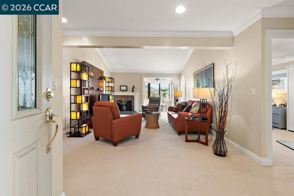 3064 Rossmoor Parkway # 3