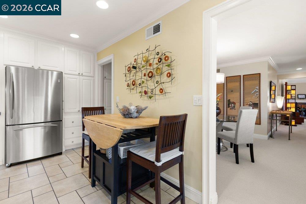 3064 Rossmoor Parkway # 3