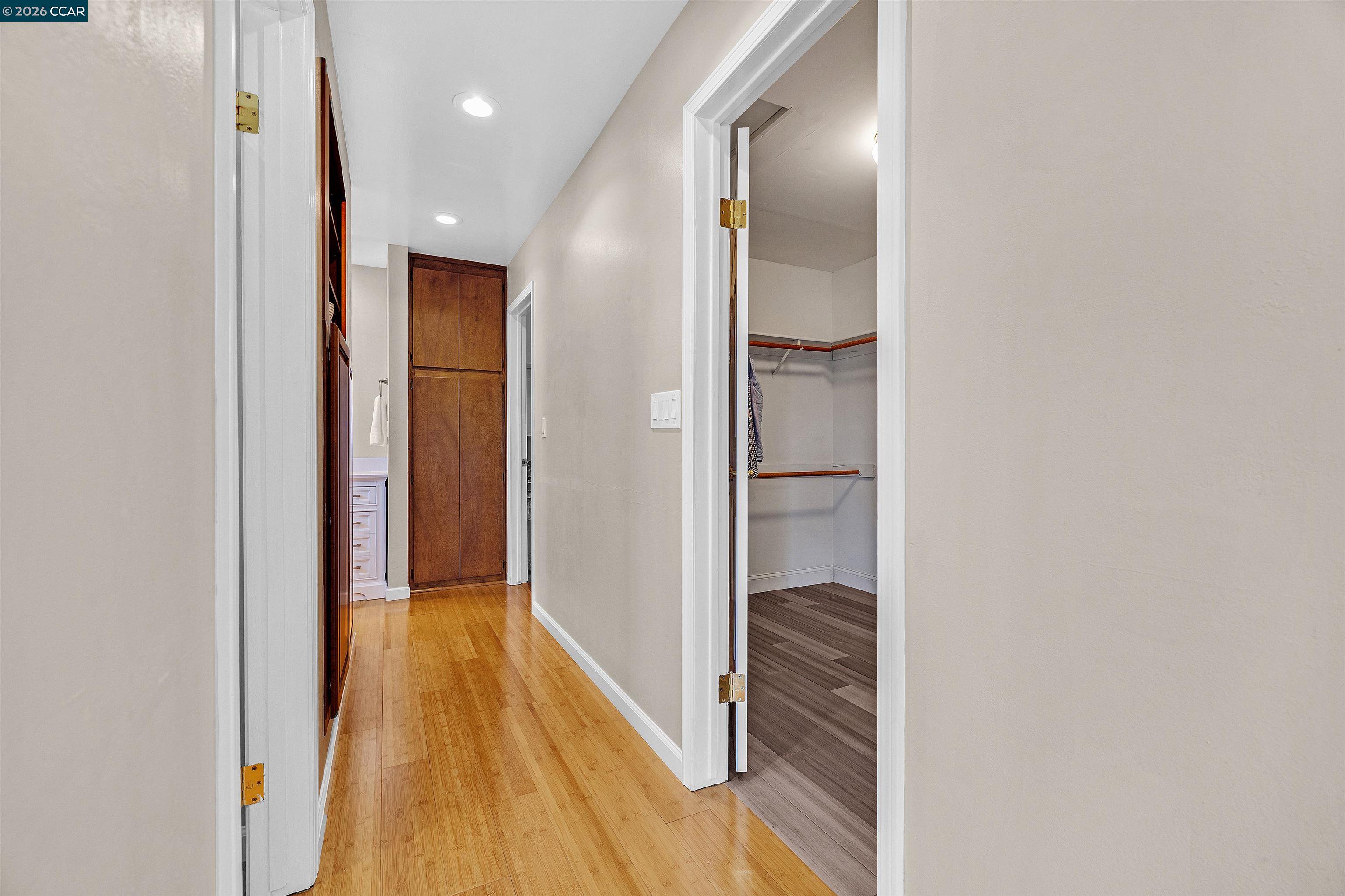 864 Kizer St