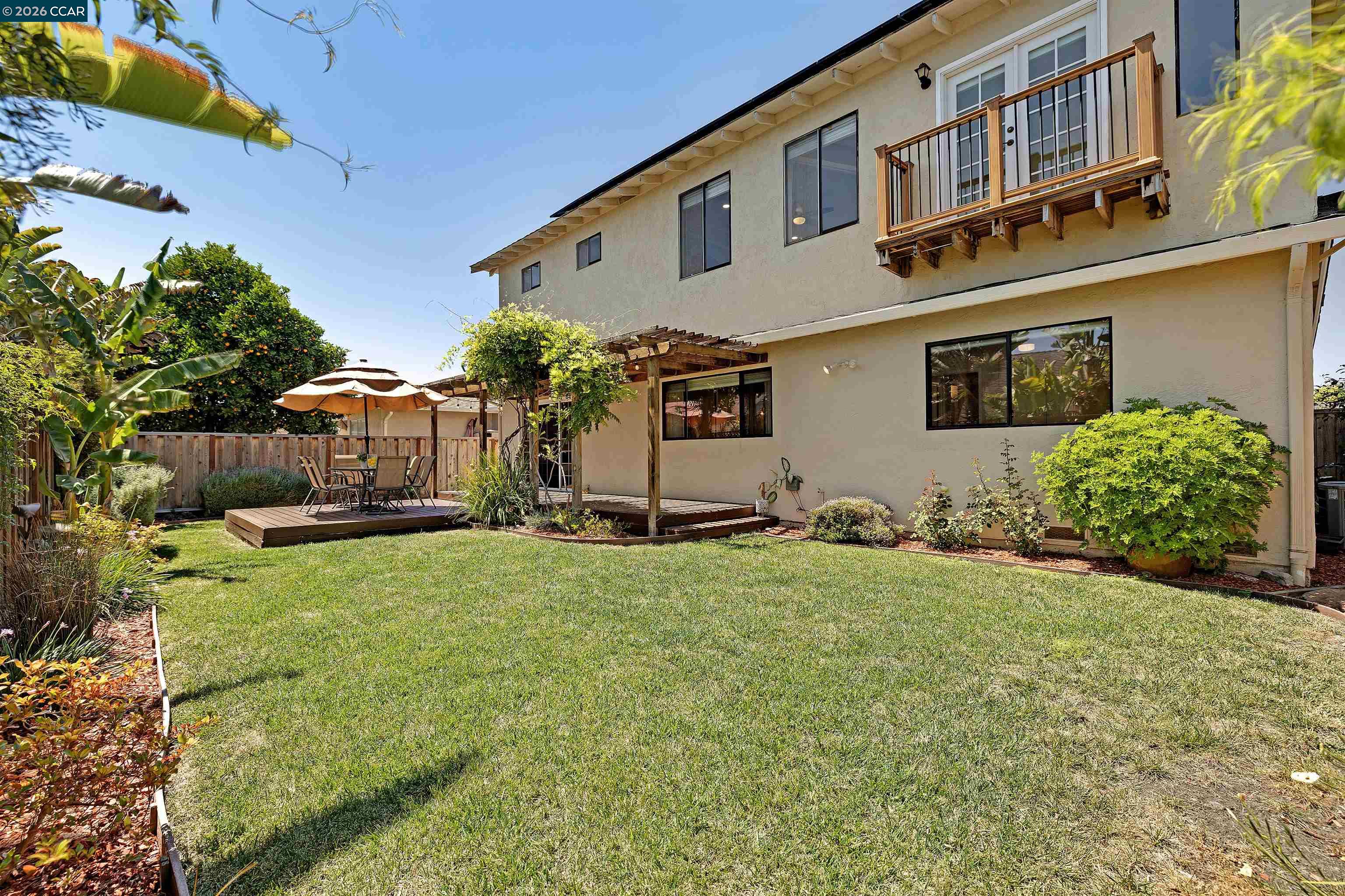 864 Kizer St