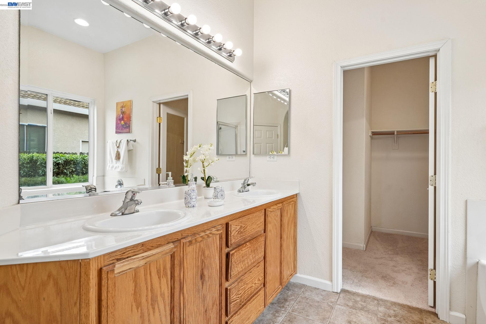2547 Wesley Ln
