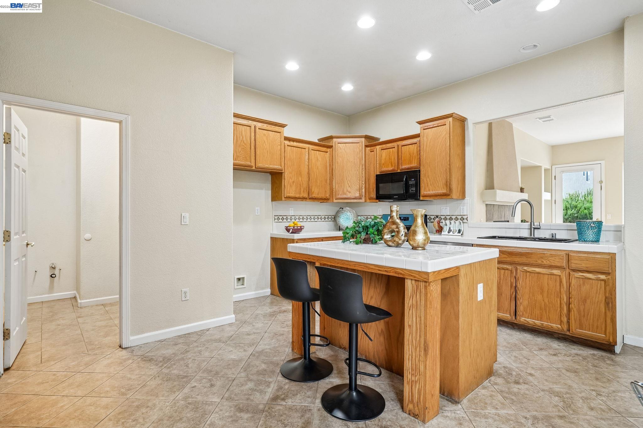2547 Wesley Ln