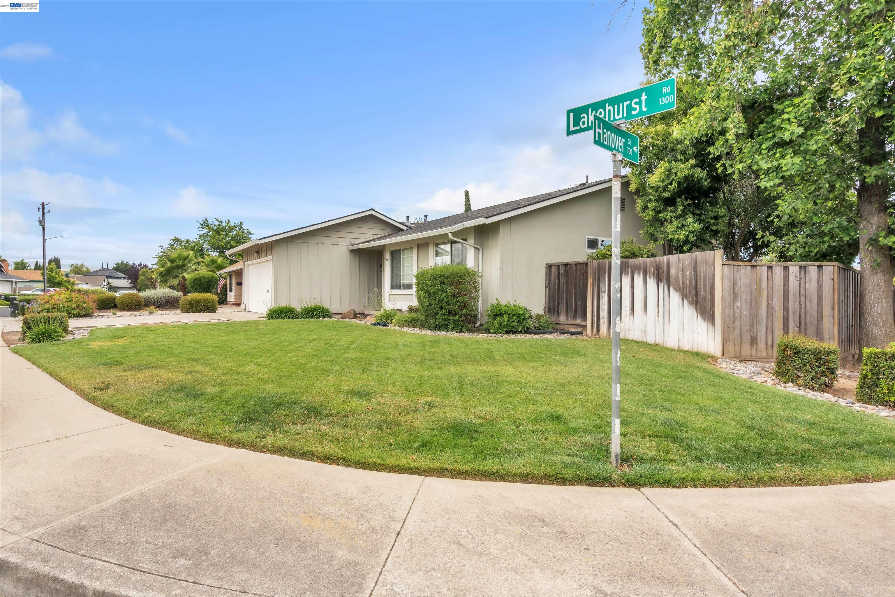 1290 Lakehurst Road
